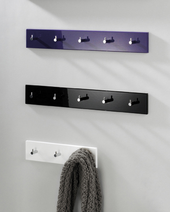 Garderobenleiste in Mehrfarbig, Hakenleiste, Wandgarderobe, Holz, Schwarz, Lila, Grau, Schlüsselhaken, Mantelhalter, Kabel/Haken, wandhalter, hakenleiste, schwarz, schlauch, wandmontage