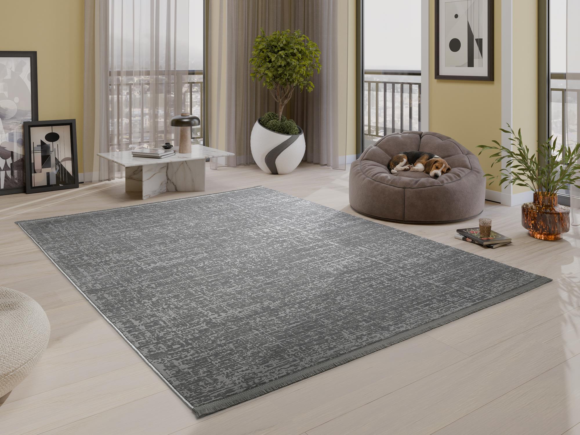 Interliving Designer Teppich IL L-8900 in 640 grau, Teppich, Wohnzimmer, grauer Teppich, Rundes Sitzkissen, Deko-Pflanze
