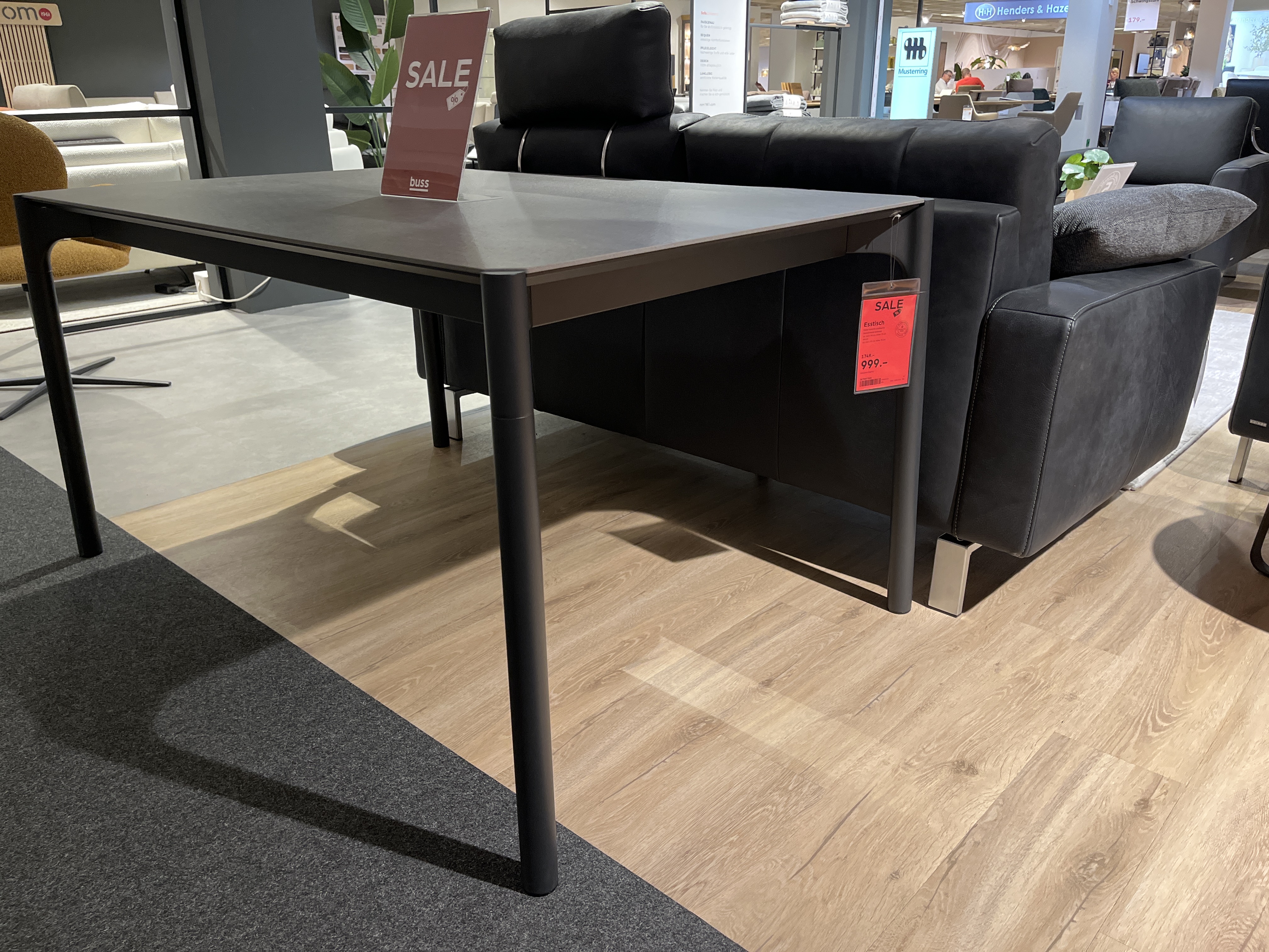Esstisch ca. 140 x 90 cm in Platte Keramik pazifikgrau, Esstisch, Holztisch, Schwarzer Tisch, Glatter Tischplatten, Messeinrichtung