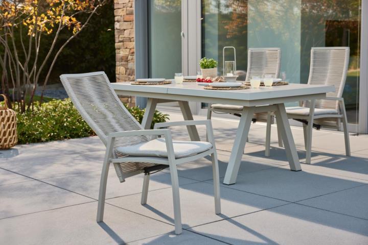 Interliving Positionsstuhl IL-7011 mit Rücken aus Rope beige/Gestell Aluminium taupe, Esstisch, Mobiliar, Tabelle, Stuhl, Tischplatte