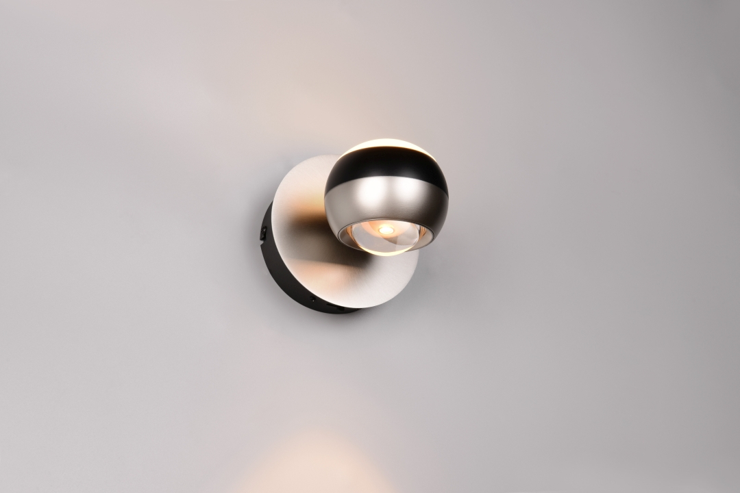 LED-Wandleuchte in Metall schwarz mit Nickel