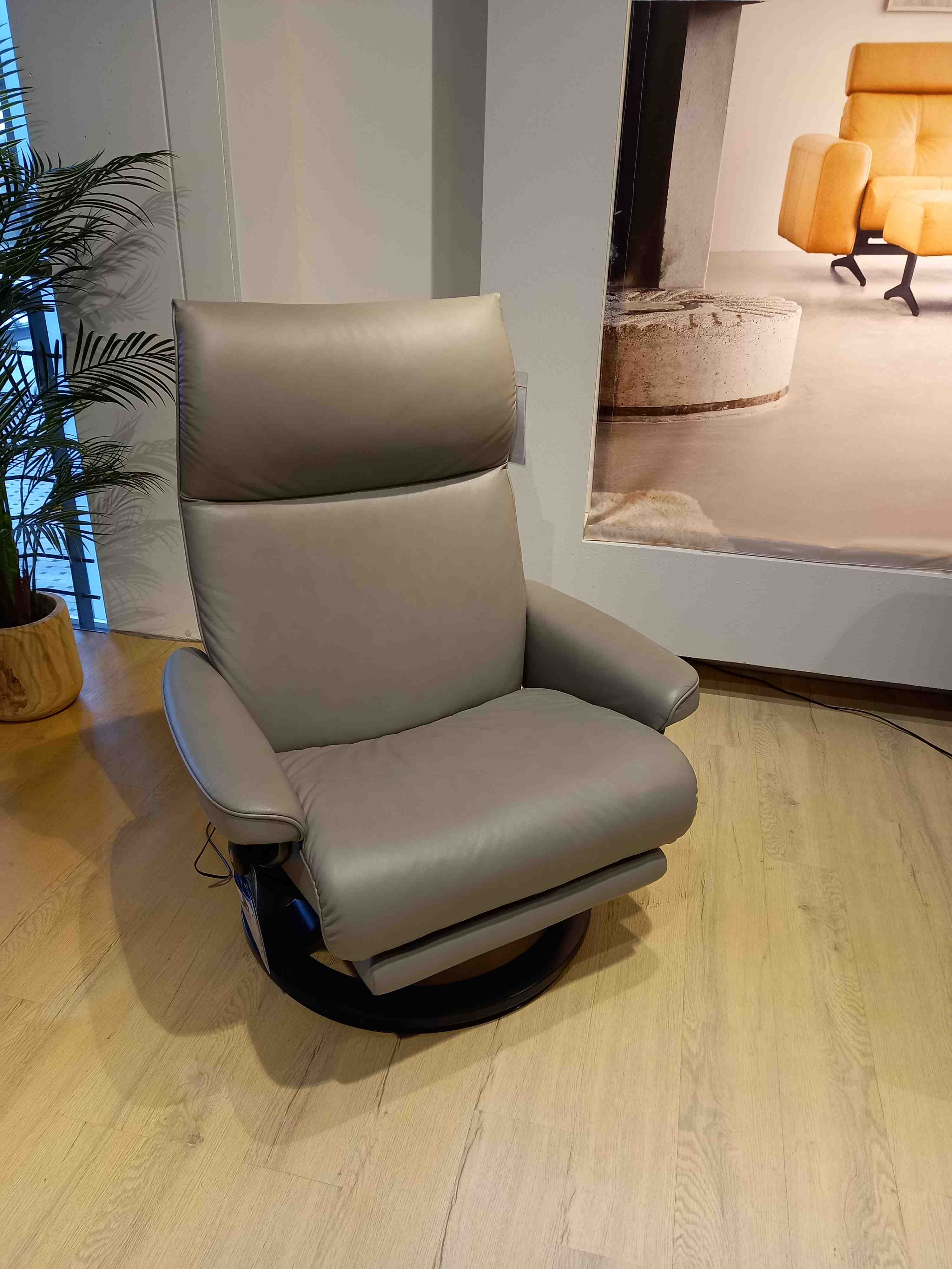 Stressless Sessel Aura (L) in Leder Paloma silver grey