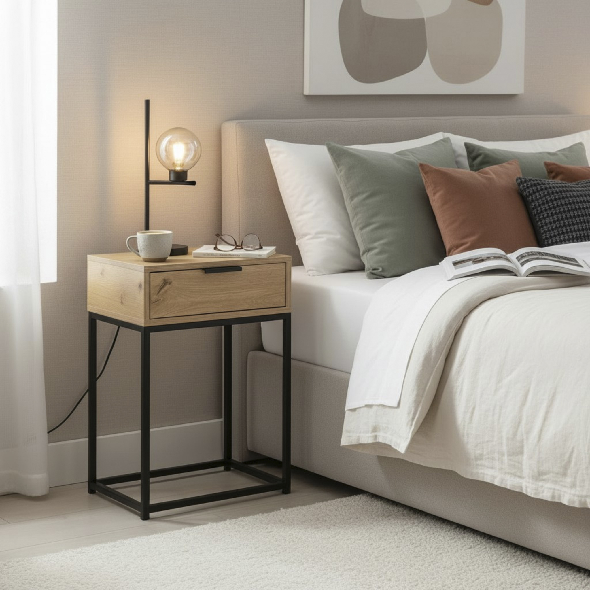 Beistelltisch in Holzfarben, Nachttisch, Holz, Metallgestell, Beige Bett, Bettzimmer-Set, Nachttisch, Nachtkommode, Holz, Metallrahmen, Wohnzimmer Schlafzimmer