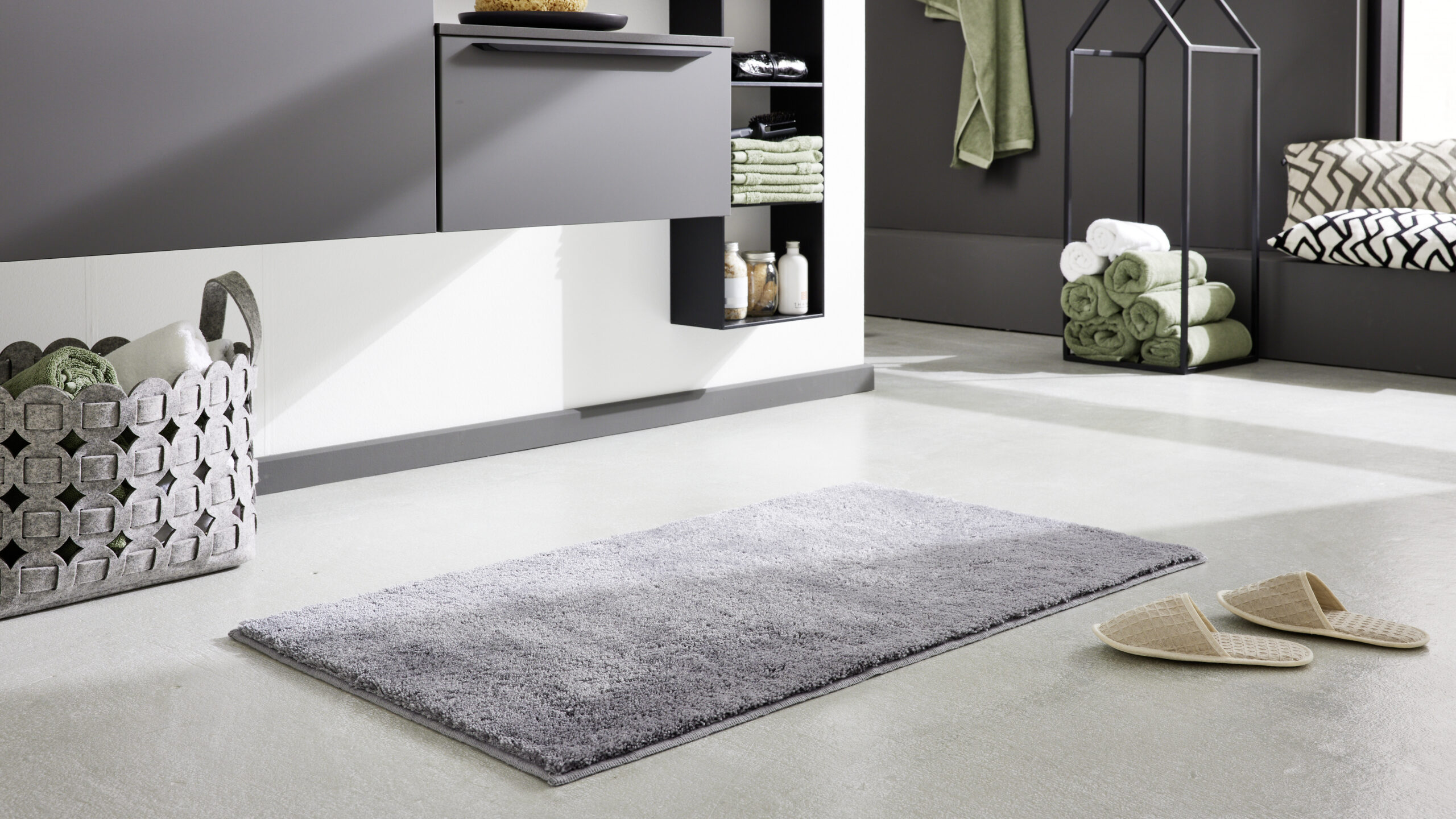 Interliving Badteppich IL-9112 ca. 65x115cm in Farbe silber