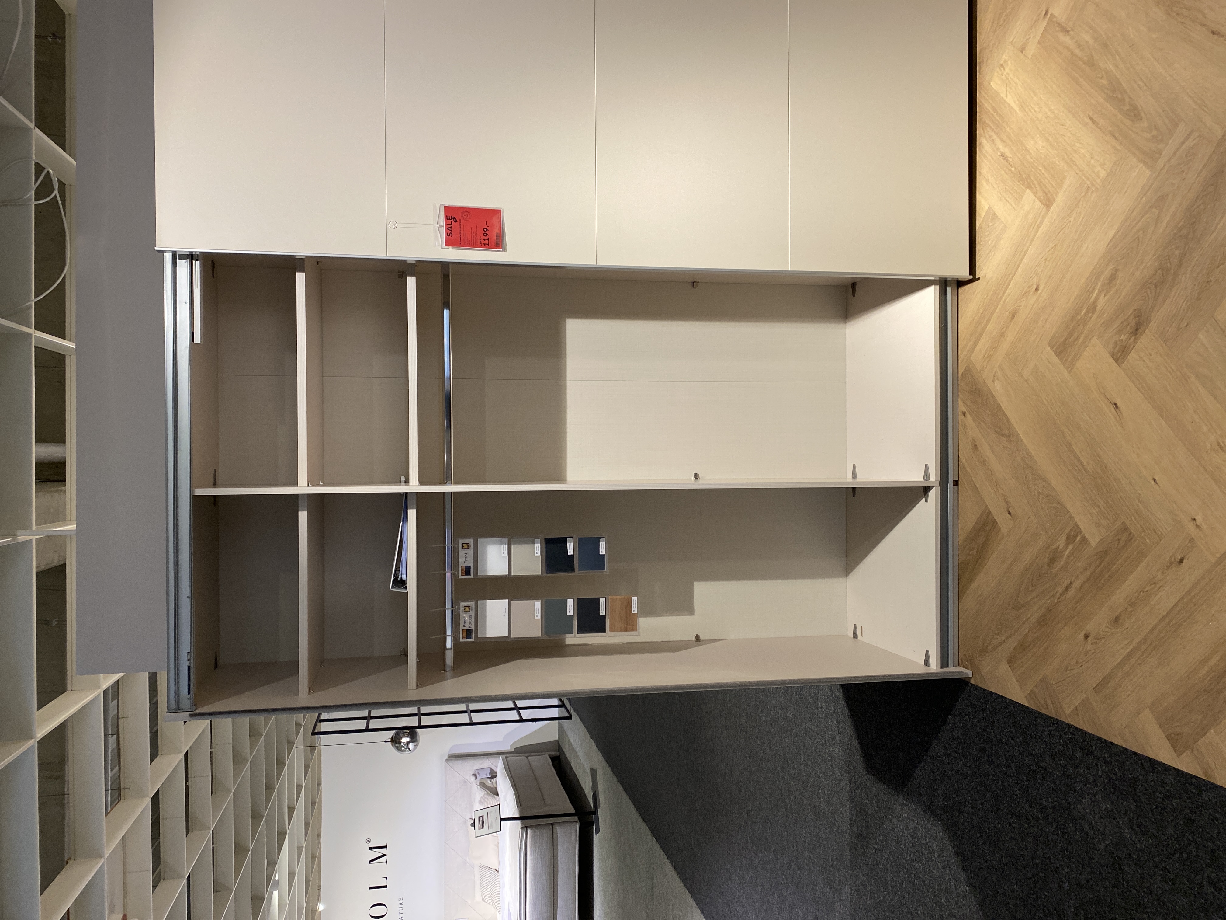 Schwebetürenschrank  in Farbe , Schrank, Wandschrank, Aufbewahrung, Einbauschrank, Metalltür