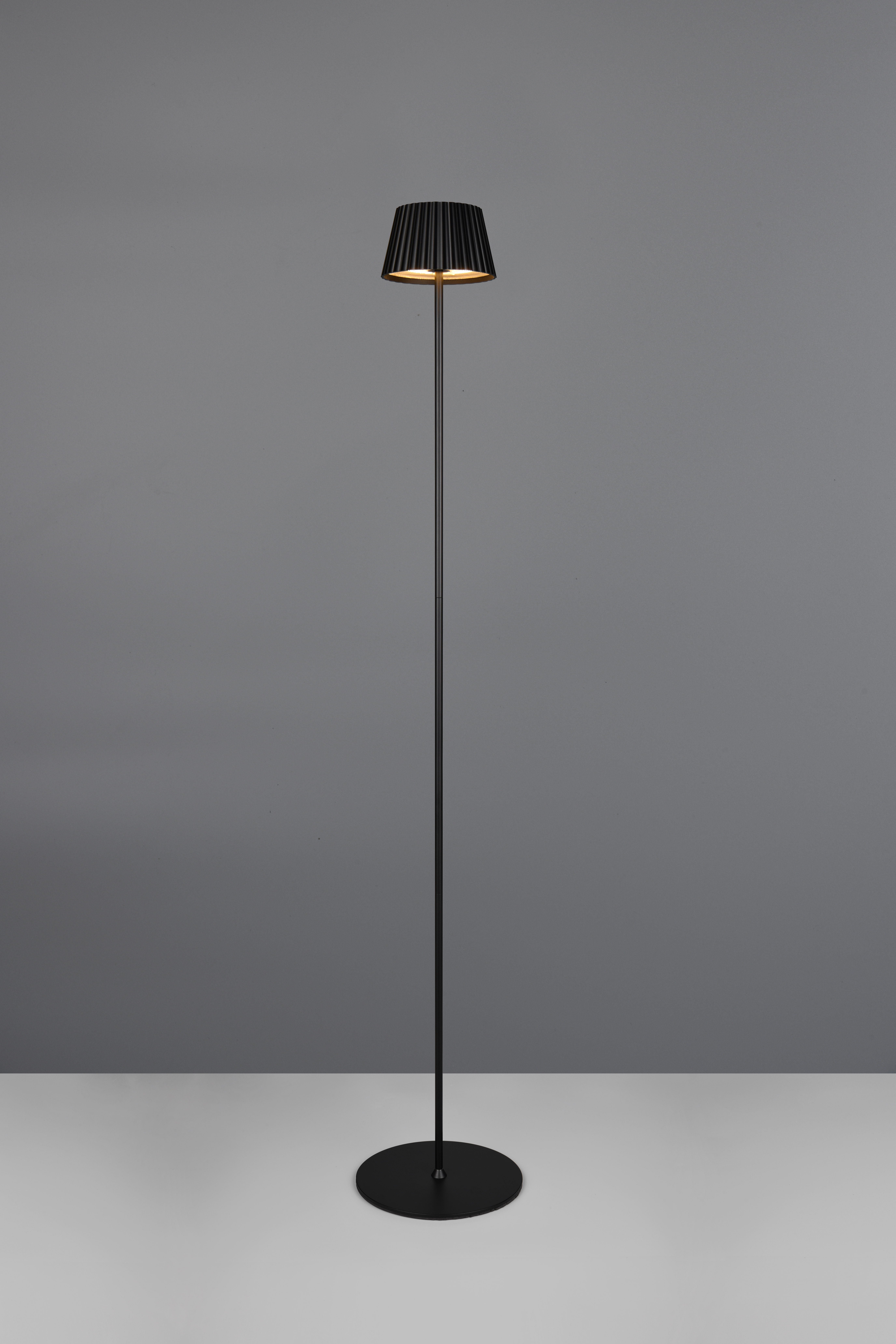 Reality Leuchten LED-Stehleuchte SUAREZ in schwarz matt, Metall grau