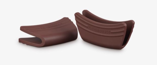 Le Creuset Griffschutz 2er-Set in Farbe Garnet, schutzhülle, keramik, braun, schwimmbedeckung, handyhülle