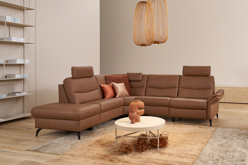 Himolla Rundecke PLANOPOLY 7 (1468) ca. 249 x 279 cm in Leder 24 Longru Ranger Himolla Rundecke PLANOPOLY 7 (1468) ca.143x94x97cm in Leder 24 Longru Ranger
