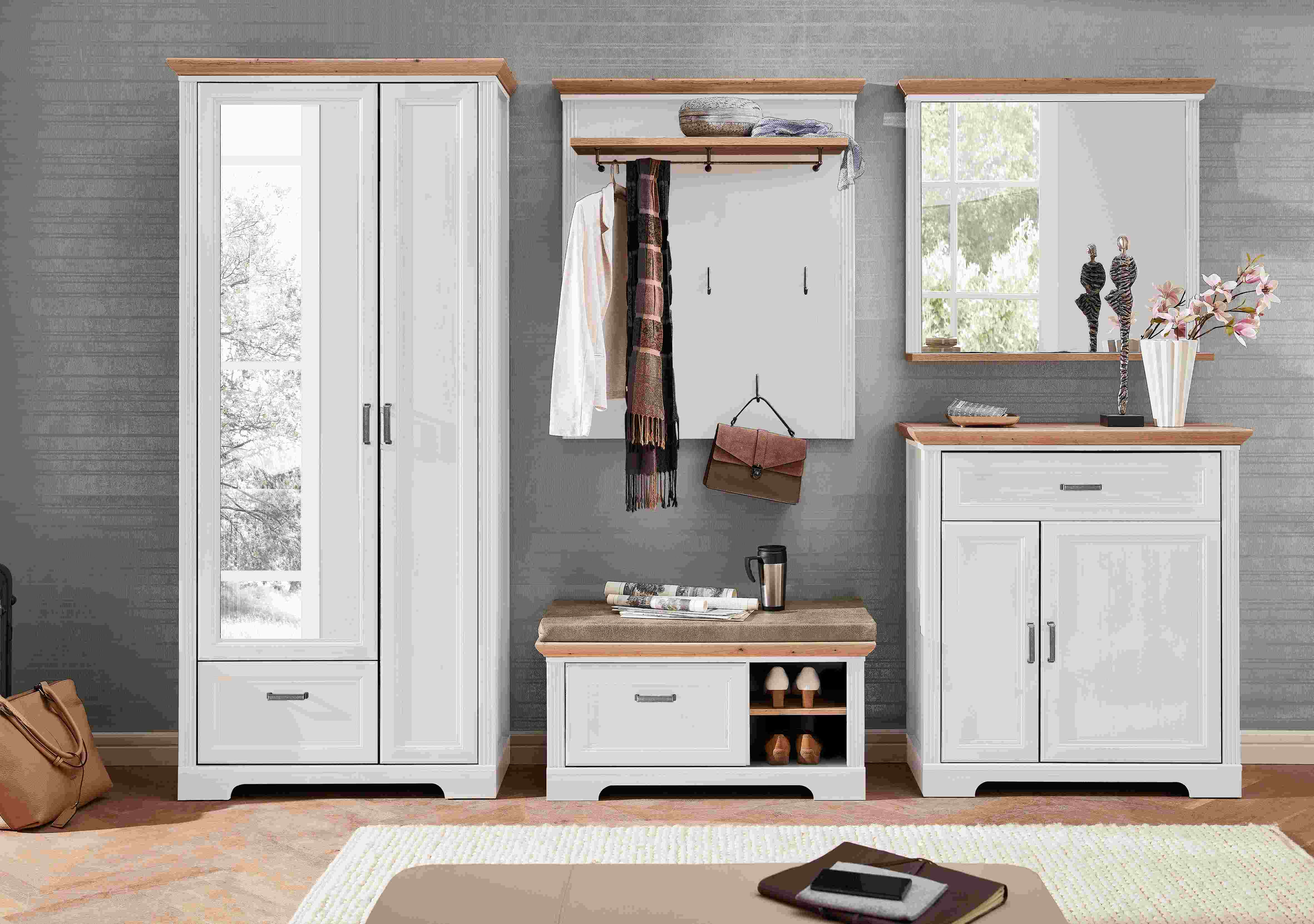 Innostyle Garderobenschrank Jasmin in Pinie hell/Artisan Eiche, 204 x 65 cm