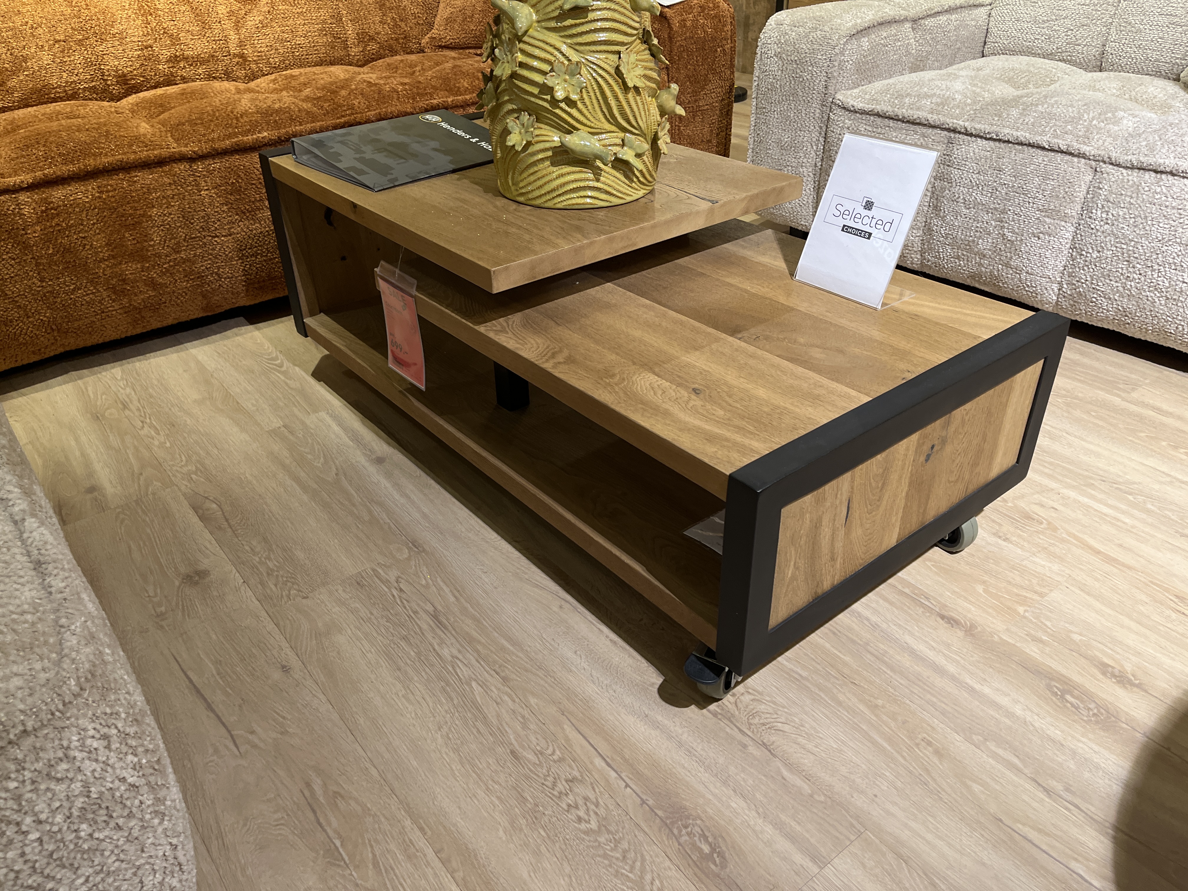 Henders & Hazel Couchtisch Metalo ca. 120 x 60 cm in Railway brown, Couchtisch, Holzoptik, Schwarzes Metallgestell, Zweiteilige Tischplatte, Rollen
