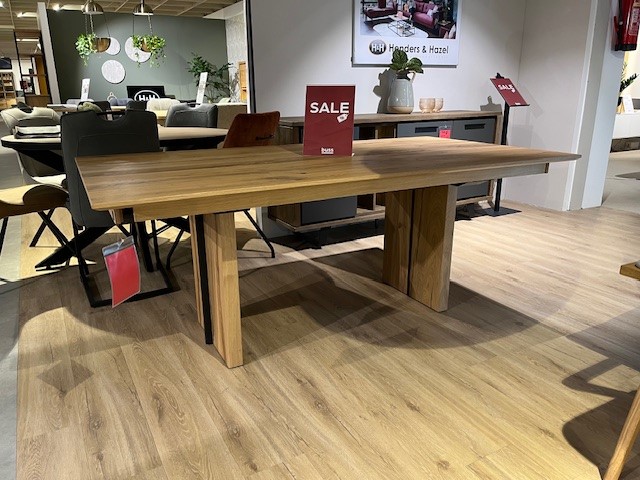 Interliving Esstisch IL5604 ca. L190 x B100, Höhe 75 cm in Eiche rustico hell geölt Interliving Esstisch IL5604 ca. L190 x B100, Höhe 75 cm in Eiche rustico hell geölt, Esstisch, Holztisch, Massivholz, rechteckig, groß