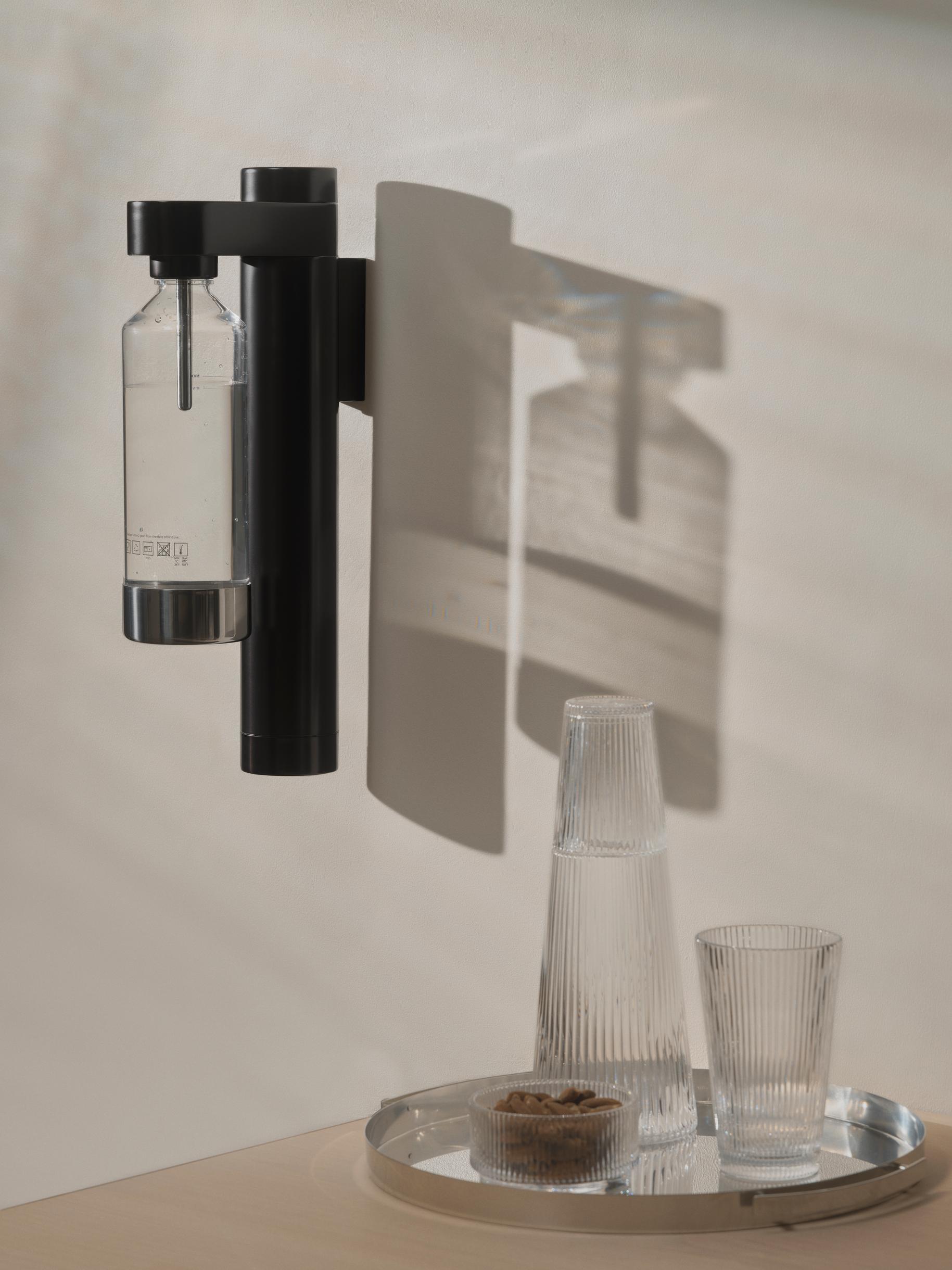 Stelton Brus Wassersprudler BRUS in Farbe black