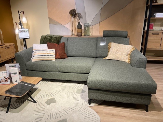 Henders & Hazel Longchair Galway in Stoff Ponti olive