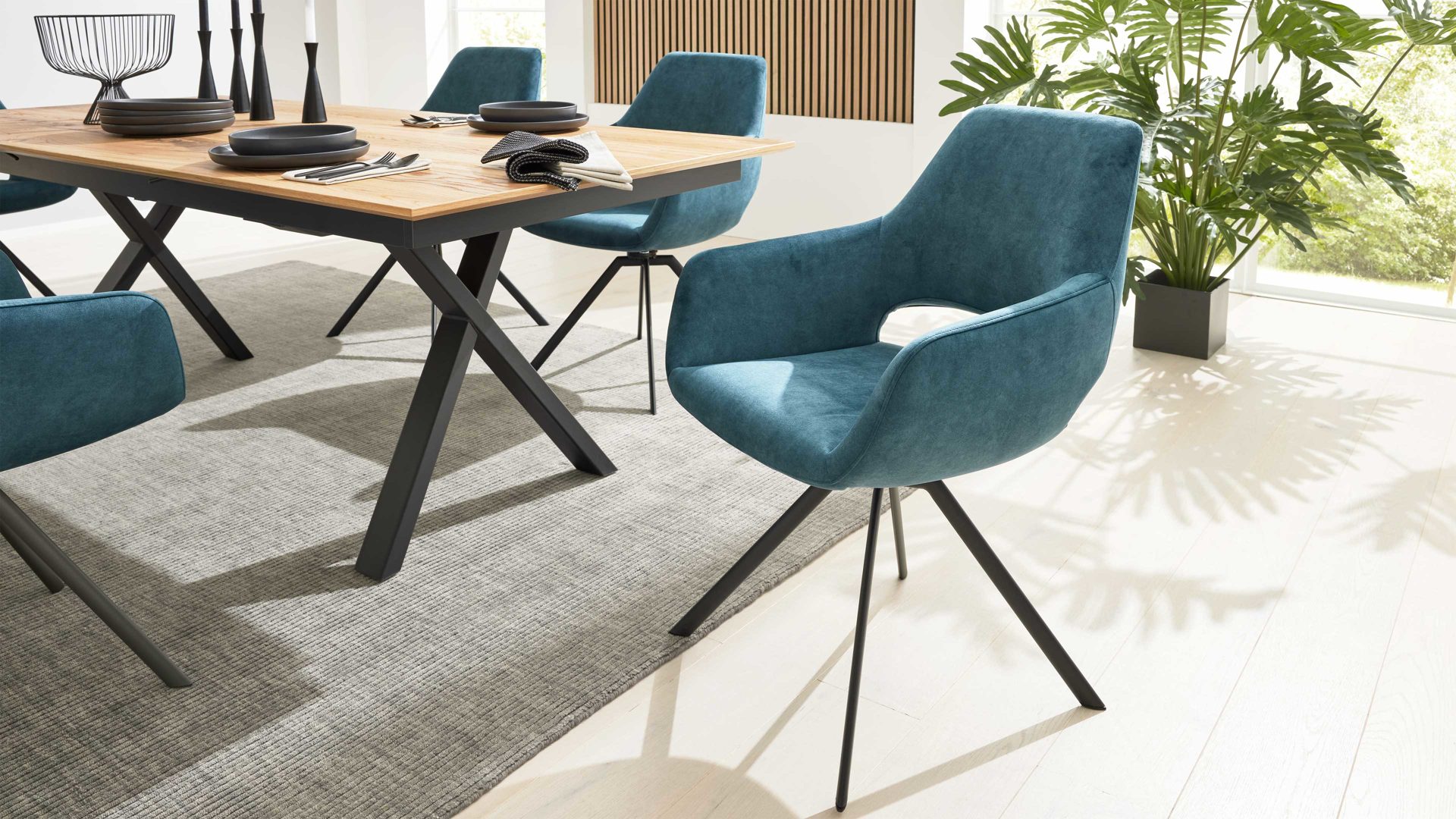 Interliving Armlehnstuhl IL 5112 Stoff Petrol Interliving Sessel IL 5112 in Stoff Dubai Petrol