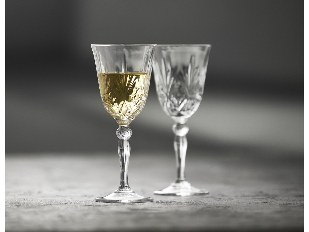 F&H Weisswein MELODIA 0,021 Liter in Farbe Klar