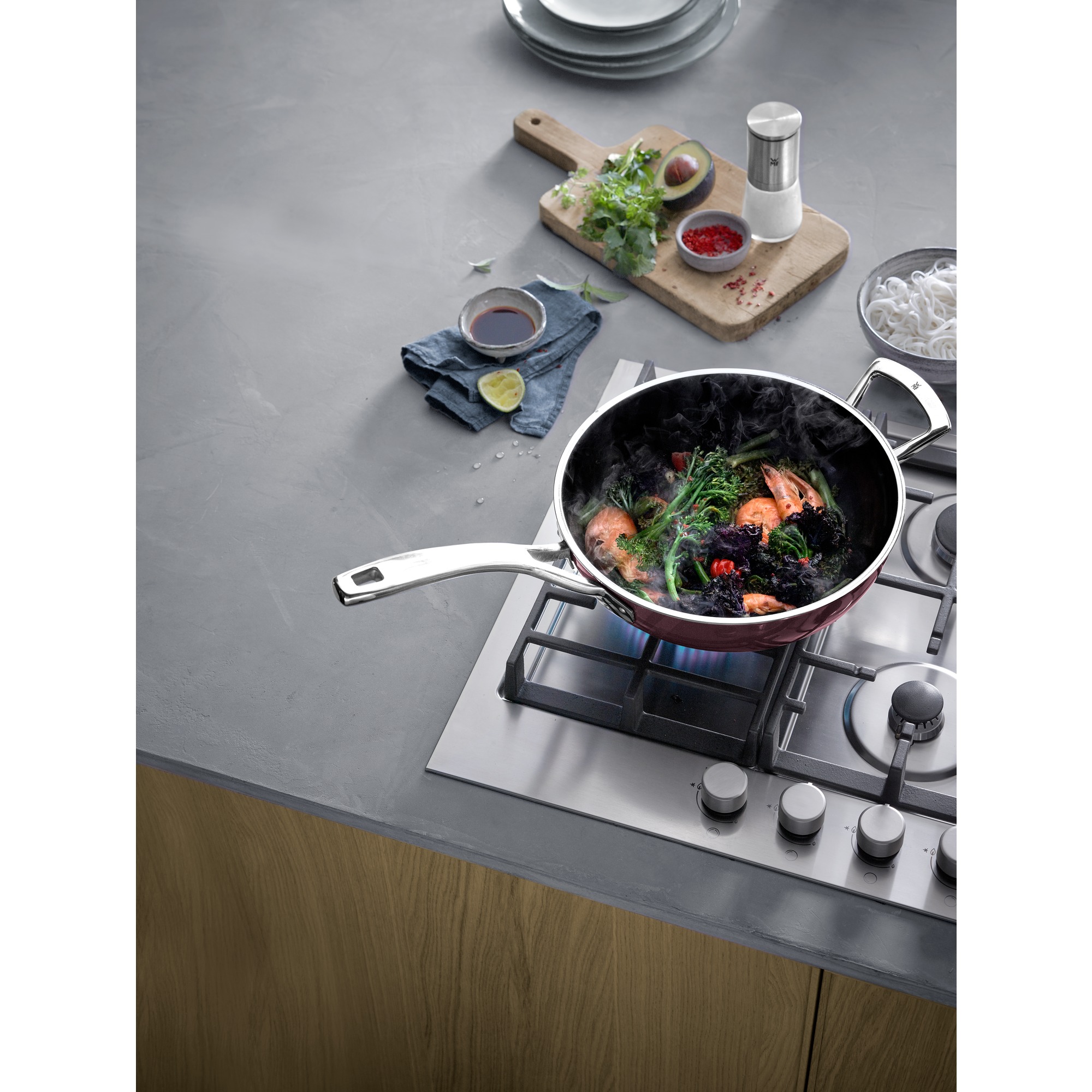 WMF Fusiontec Mineral Wok, 28 cm, Rose Quartz in rot