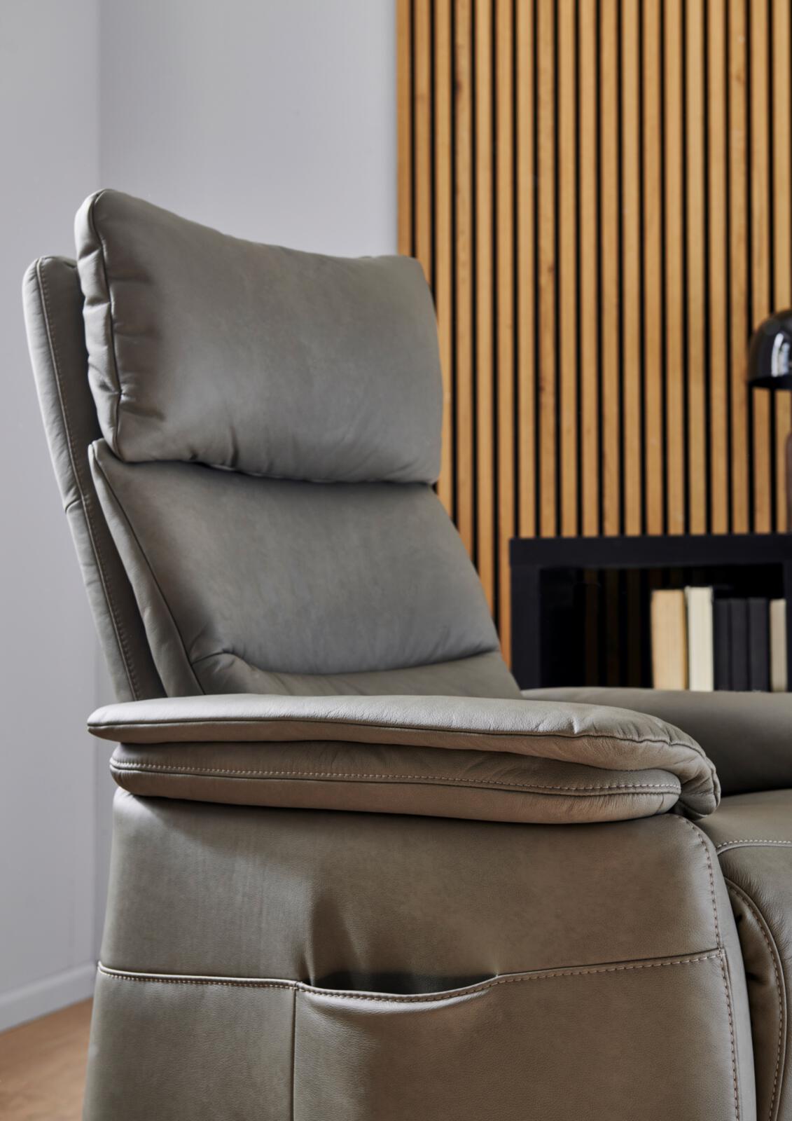 Relaxsessel TIMELESS 2.0 COMFORT RELAXX in Grau Polsteria Relaxsessel TIMELESS 2.0 COMFORT RELAXX in Leder Evita smoke