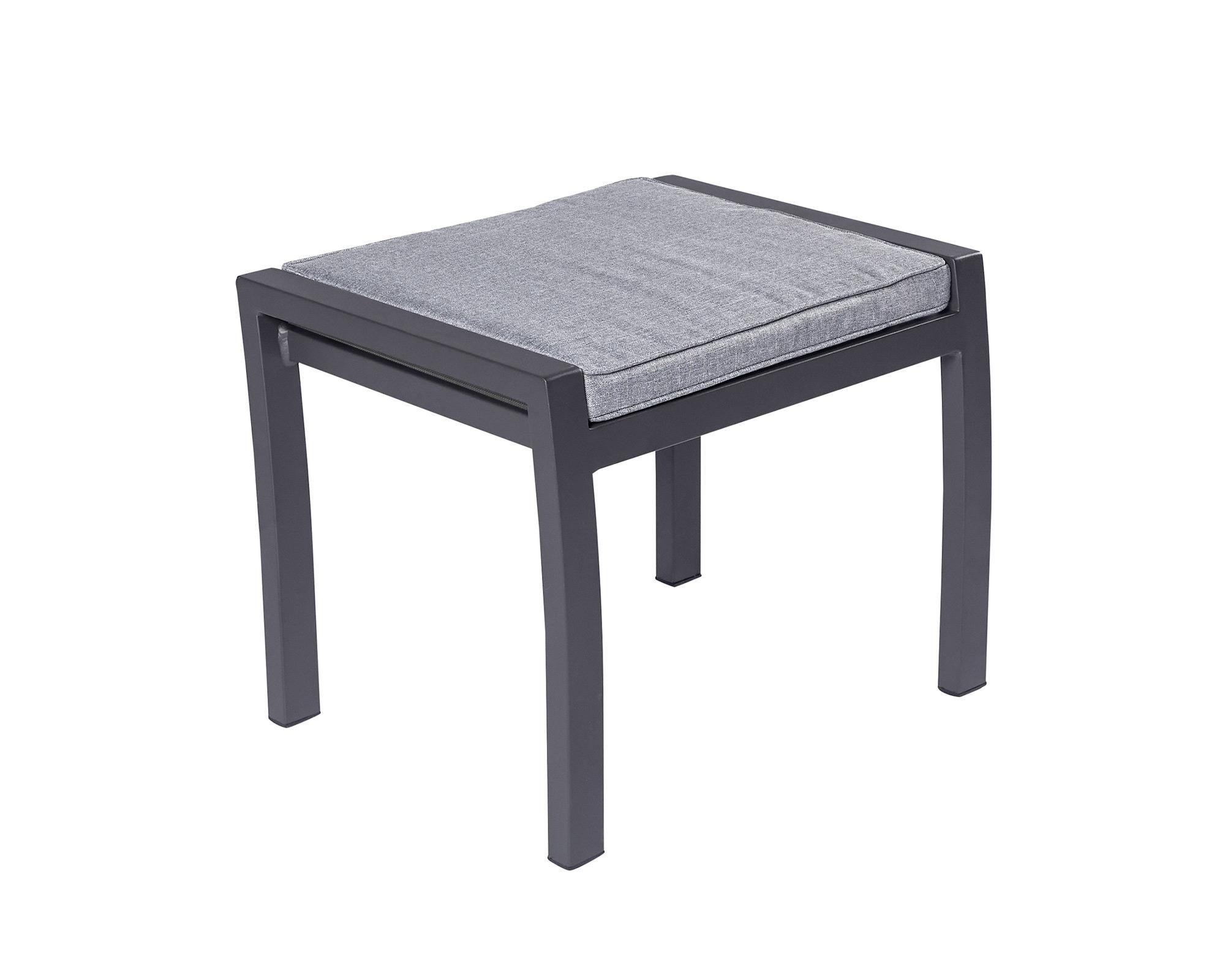 Hocker SONDRINO in Schwarz L.C. Wholesaler Hocker SONDRINO ca. B60 H47 T45 cm in Textilene silber
