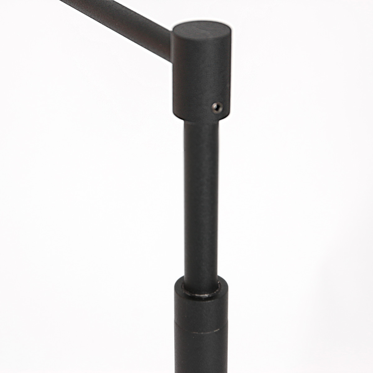 Steinhauer LED-Stehleseleuchte SOLEIL 1-flammig in Farbe Schwarz/Weiß