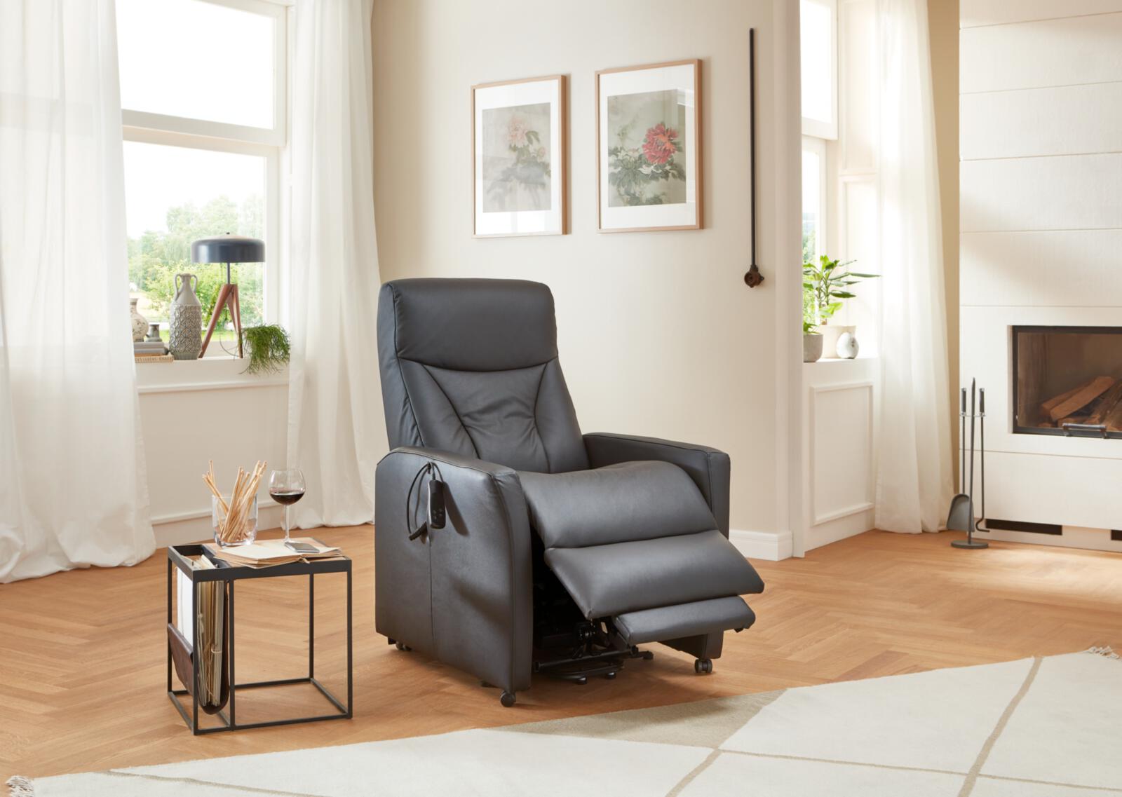 Knudsen Relaxsessel COMFORTIMES in Leder Madras schwarz