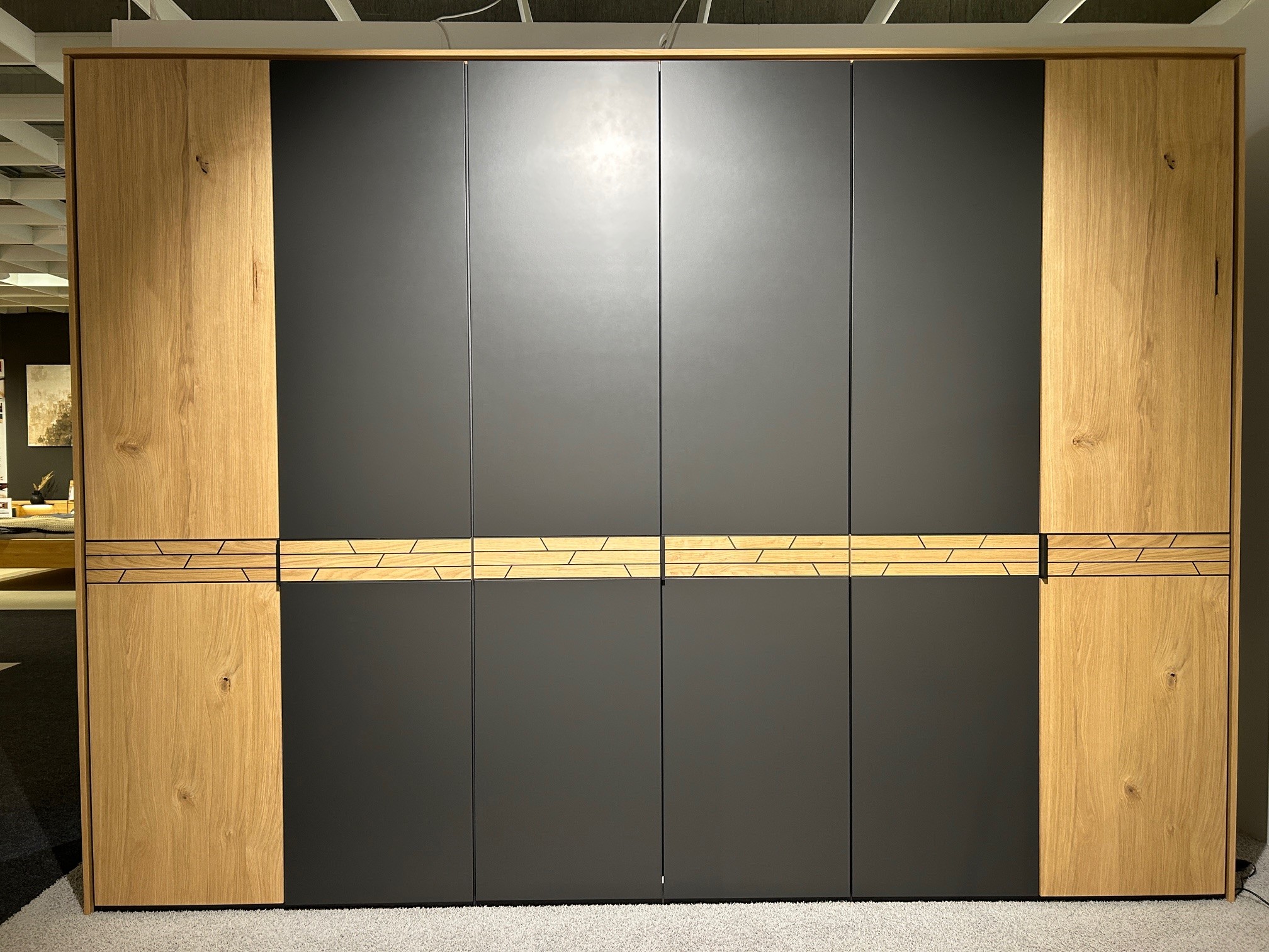 Interliving Schlafzimmer IL 1030 ca. 180x200cm in Schiefer schwarz/Casa Wildeiche geölt 