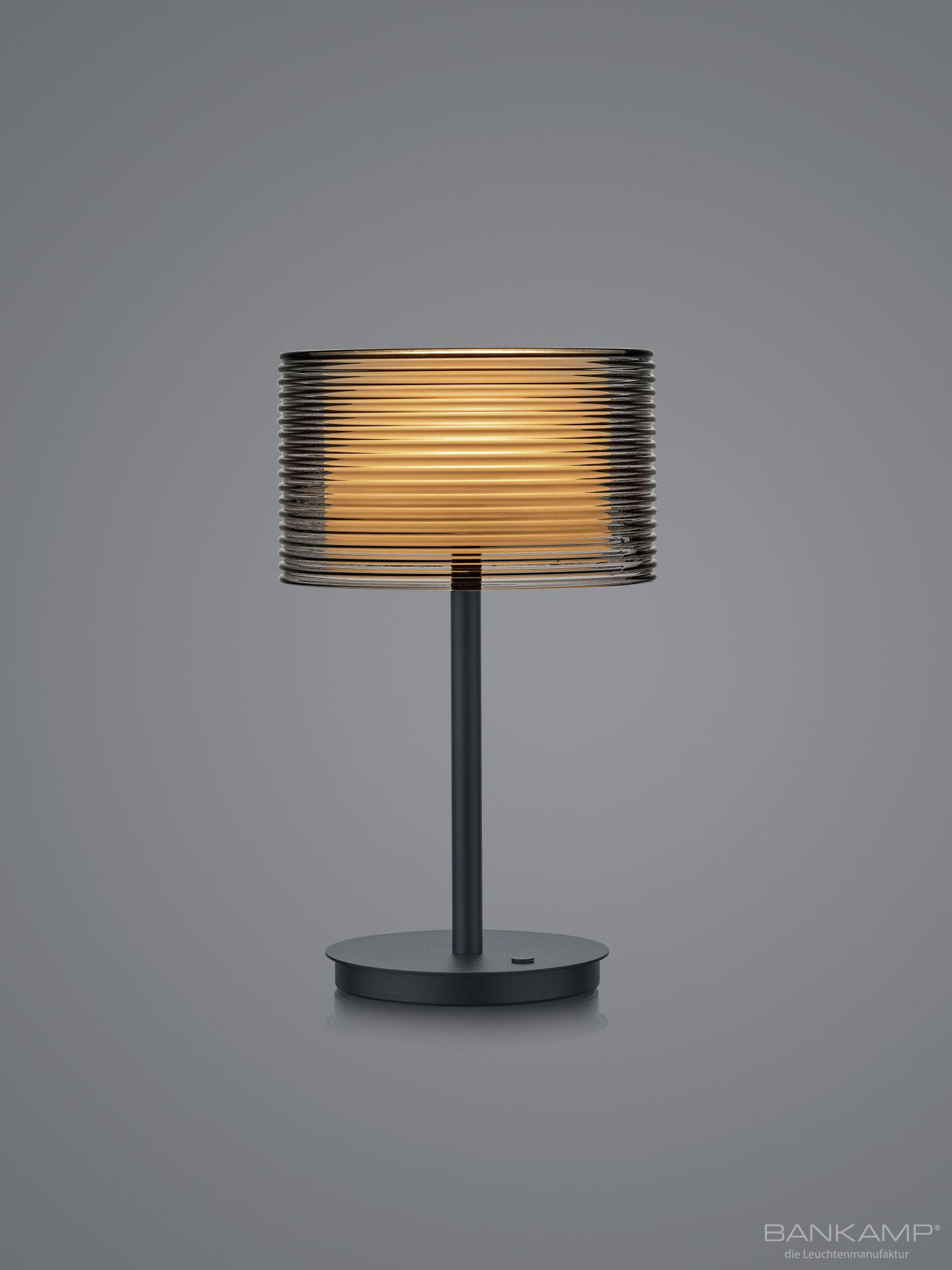 LED-Tischleuchte GRANKD GROOVE 20x34 in schwarz/Rauchglas