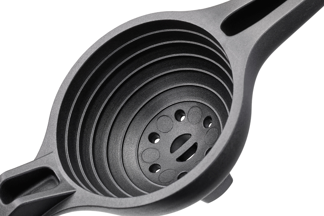 GEFU Zitruspresse LEMON PRO in Farbe schwarz/silber, kurbelgehäuse, spule, schraubenloch, metall, kühlung