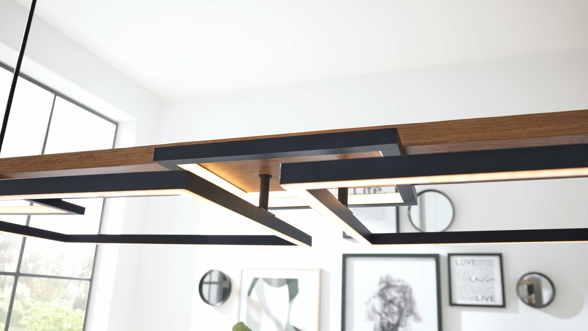 Interliving LED-Hängeleuchte IL-9342 in Metall schwarz matt, Holzoptik dunkel
