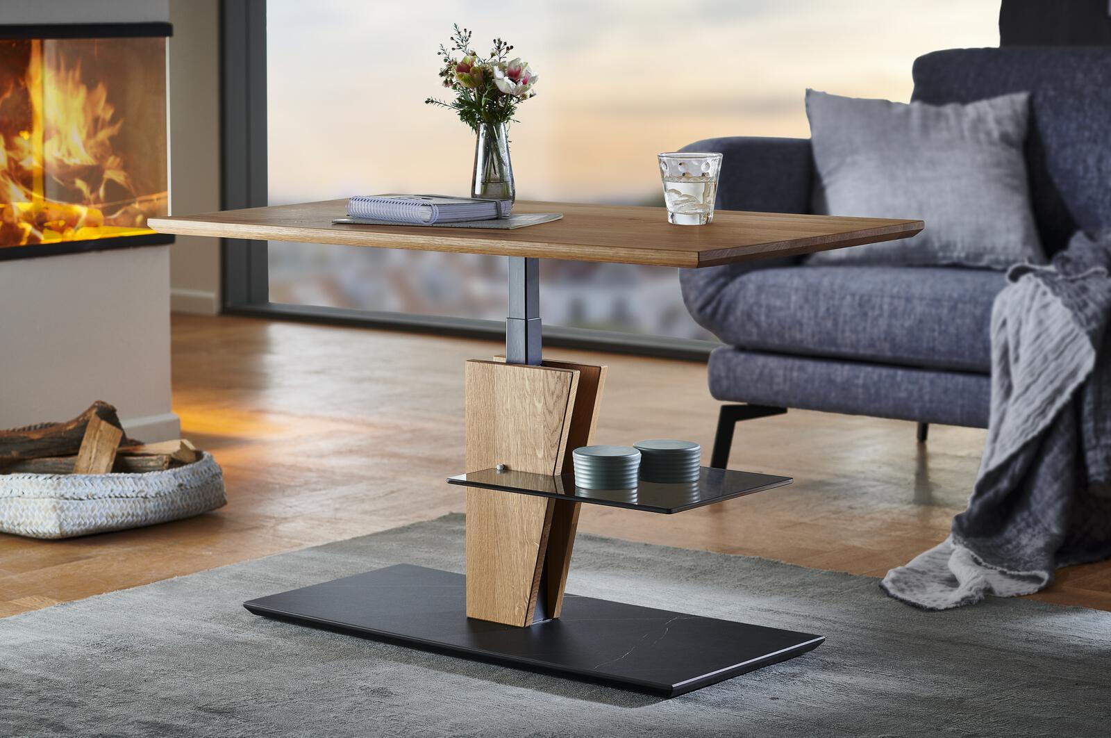 Vierhaus Couchtisch, Maße ca. 110 x 60 x 65 cm in Wildeiche massiv geölt 
