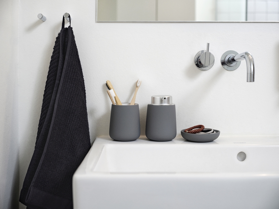 Zone Denmark Badehandtuch in Farbe black