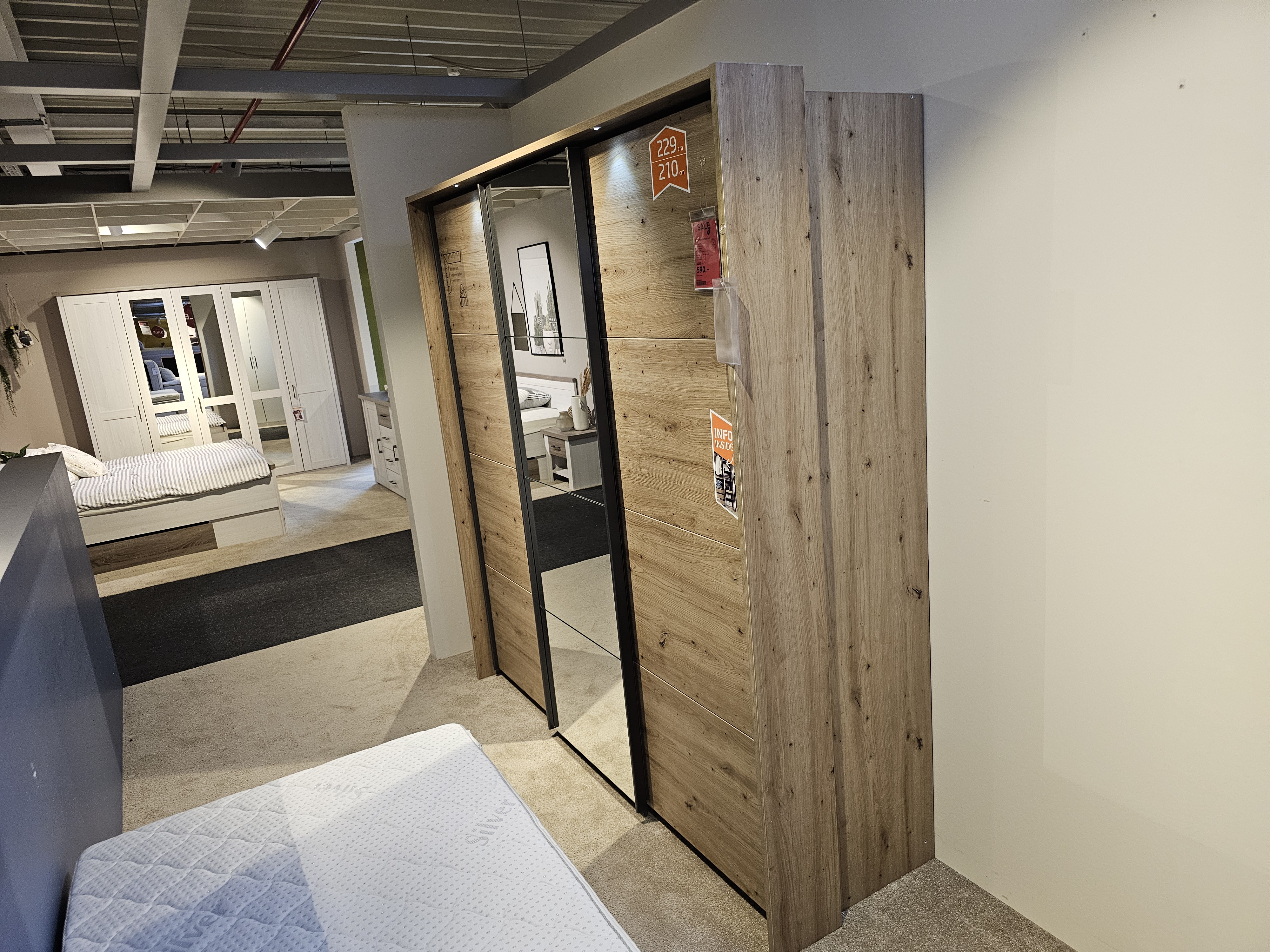 Schwebetürenschrank, Kleiderschrank, Schrank, Holzoptik, Spiegel, Wohnzimmermöbel