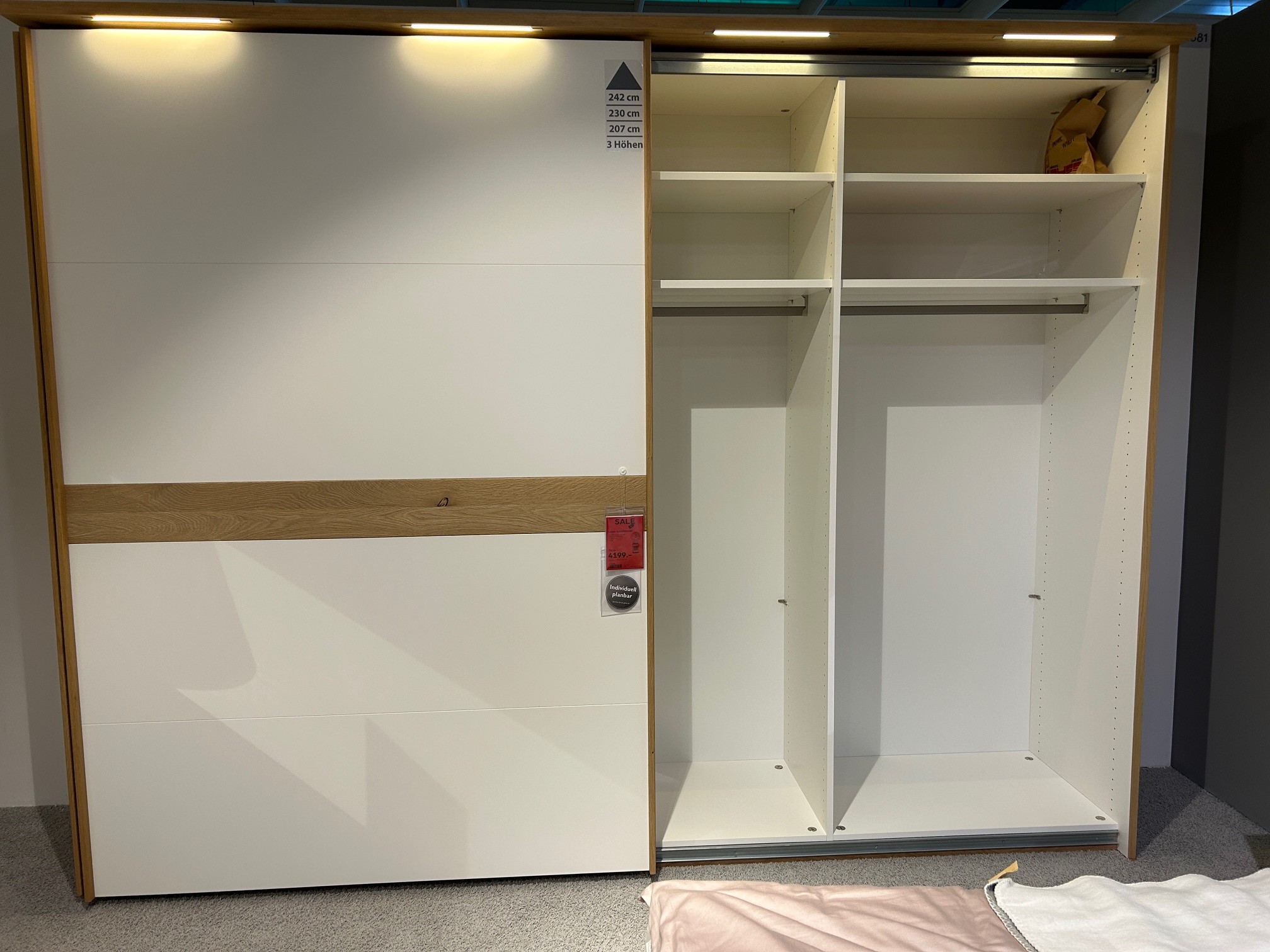 Disselkamp Luxus-Schlafzimmer MODUL MASTER in **1654 Balkeneiche/Lack weiss