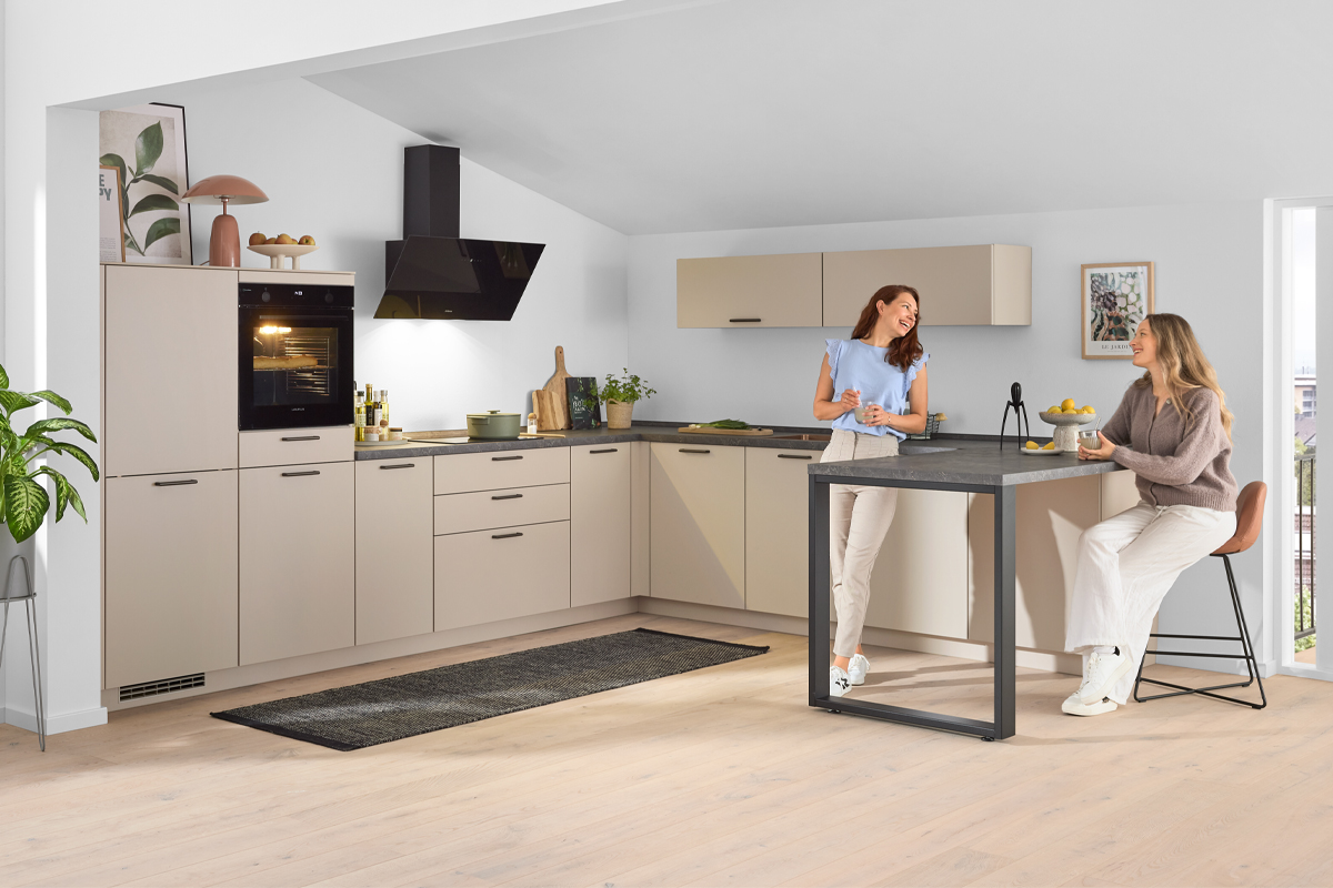 Culineo Einbauküche C615 Beige, Küche, Küchenschränke, Arbeitsplatte, Edelstahl, Barhocker