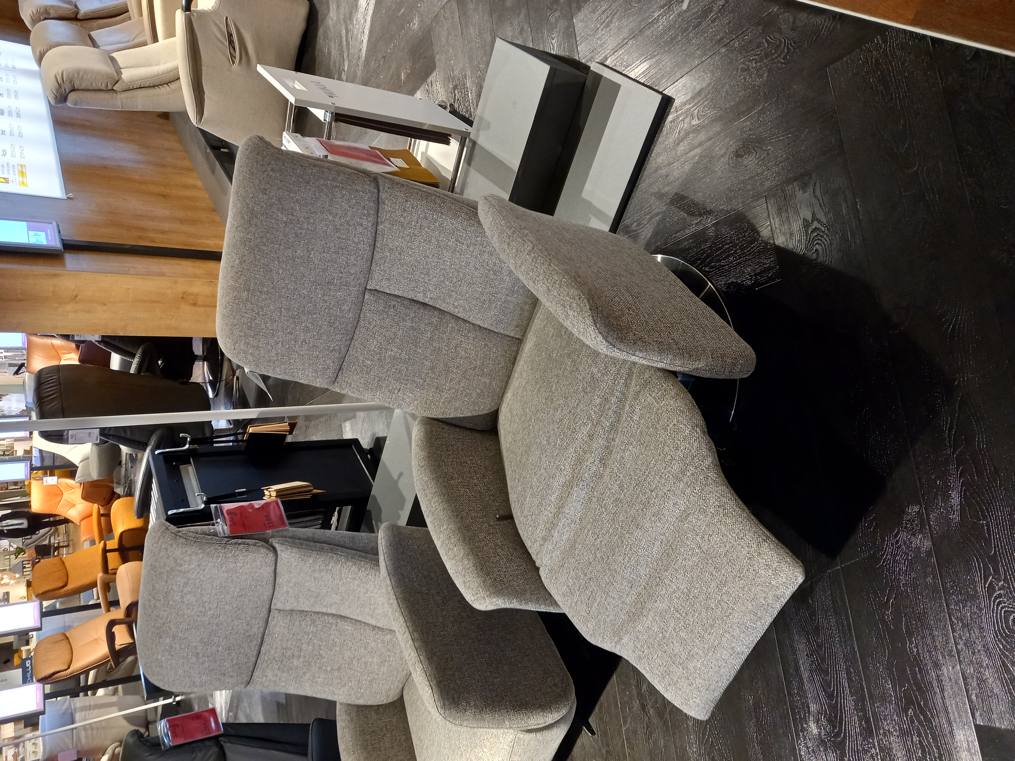 Knudsen Relaxsessel klein SUPERIOR in Stoff Montana stone