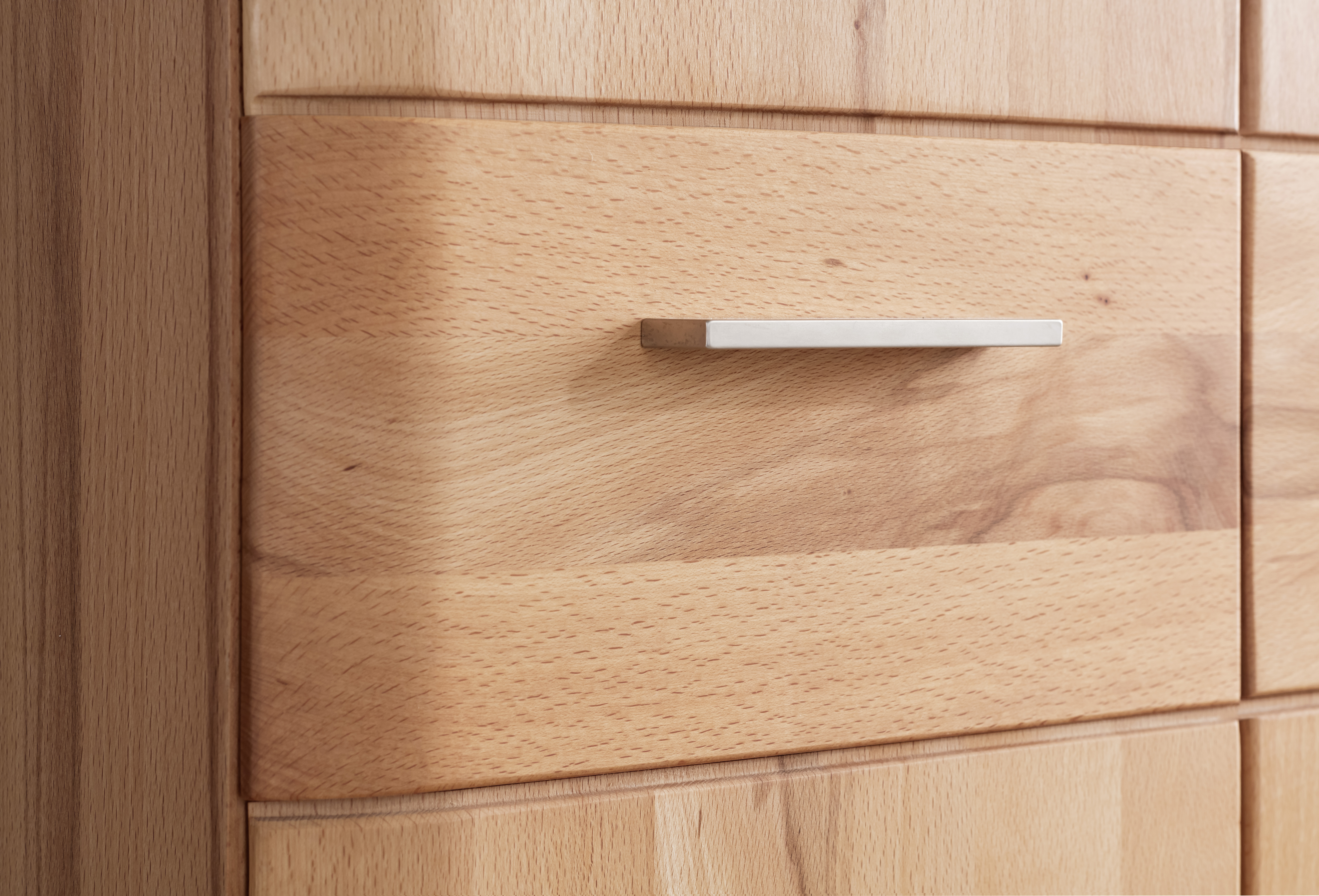 MCA Furniture Garderobenschrank VEDURA in Front Kernbuche massiv geölt
