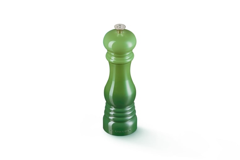 Le Creuset Salzmühle Klassik 21cm in Farbe Bamboo Green Le Creuset Salzmühle Bamboo Green