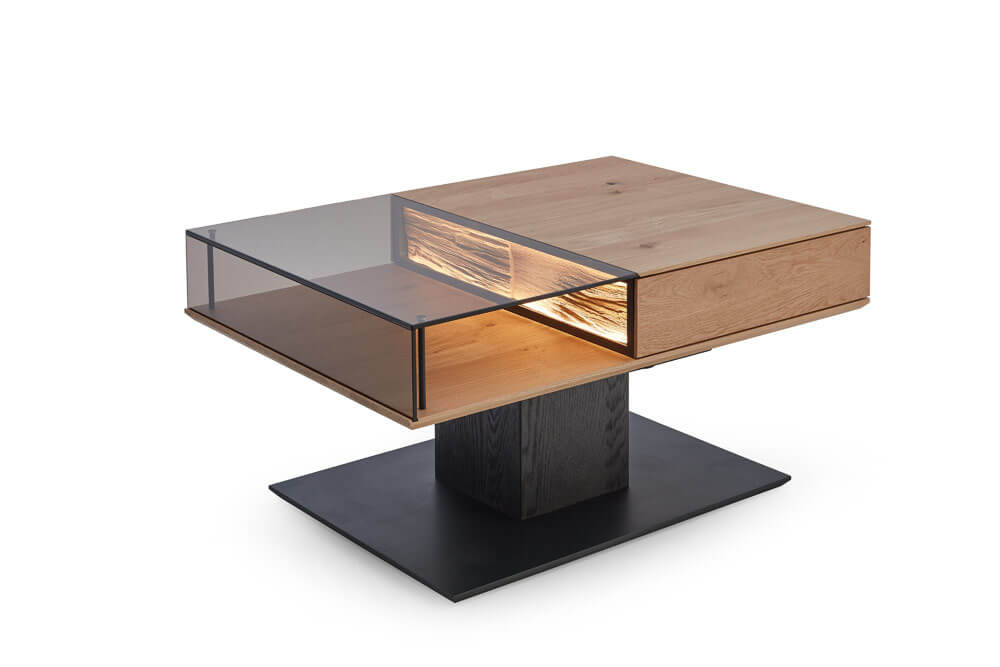 Couchtisch KILVA ca. B70 H49 cm in Kernesche gebürstet Couchtisch KILVA ca. B70 H49 cm in Kernesche gebürstet, Beistelltisch, Holztisch, Glasaufsatz, LED-Beleuchtung, Nachtisch
