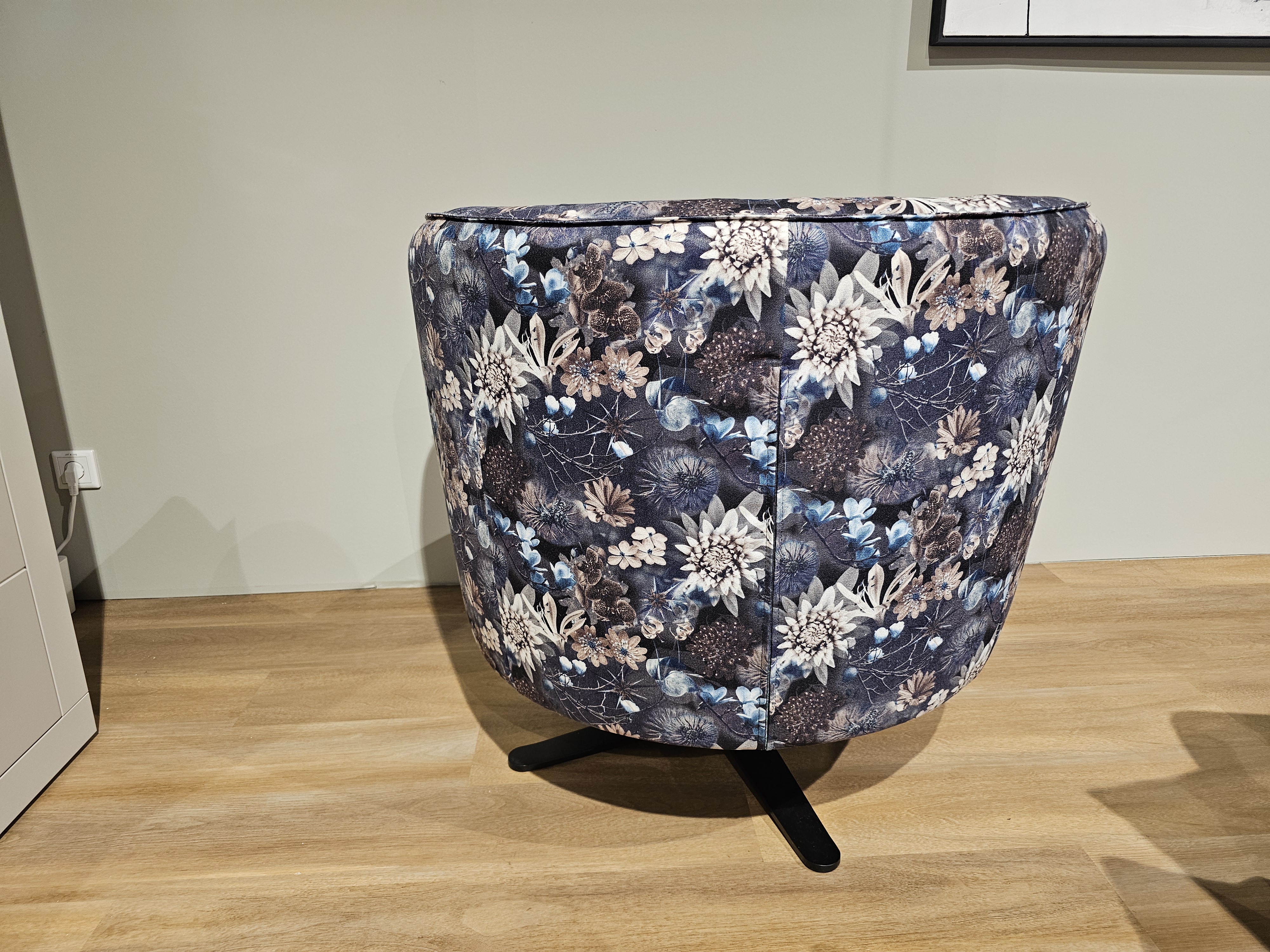 Drehsessel, Sessel, Mustersessel, Blumenmuster, Polsterstuhl, Stoffbezug
