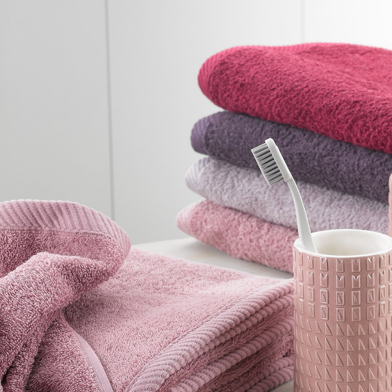 Kela Gästetuch LADESSA in Farbe Altrosa, Badezimmer-Set, Handtuch, Waschhandtuch, Zahnbürstenbecher, Rosa