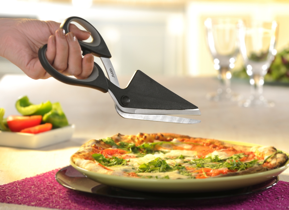 GEFU Pizzaschere PEZZO in Farbe schwarz/silber, Schere, Essen, Präsentation des Essens, Pizza