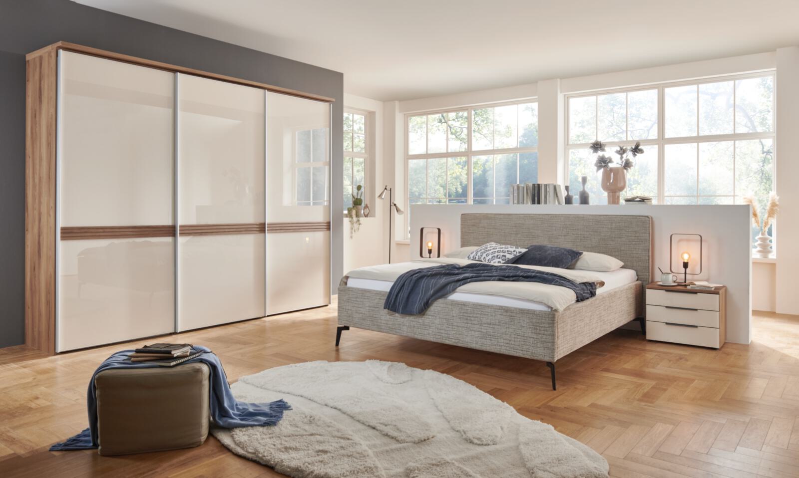 Staud Schwebetürenschrank 3-trg. SINFONIE PLUS in **Trentino Eiche, Elfenbein-, Innenarchitektur, Mobiliar, Inneneinrichtung, Bett, Schlafzimmer