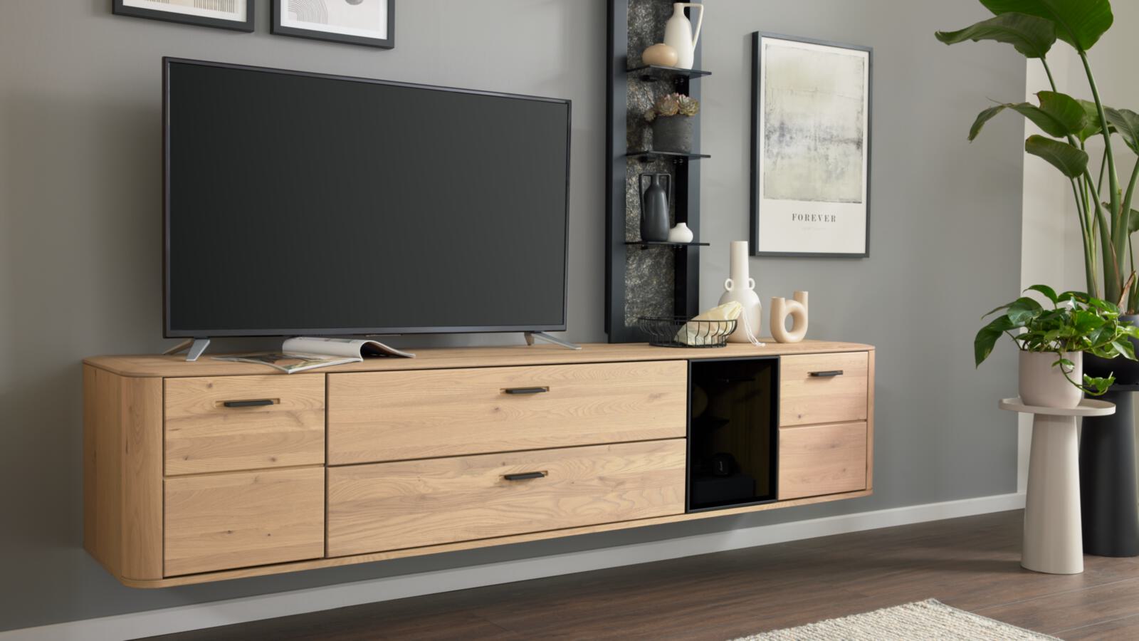 Interliving Wohnkombination IL2029 ca. B295 H205 T45 cm in Wildeiche massiv Interliving Wohnkombination IL2029 ca. B295 H205 T45 cm in Wildeiche massiv