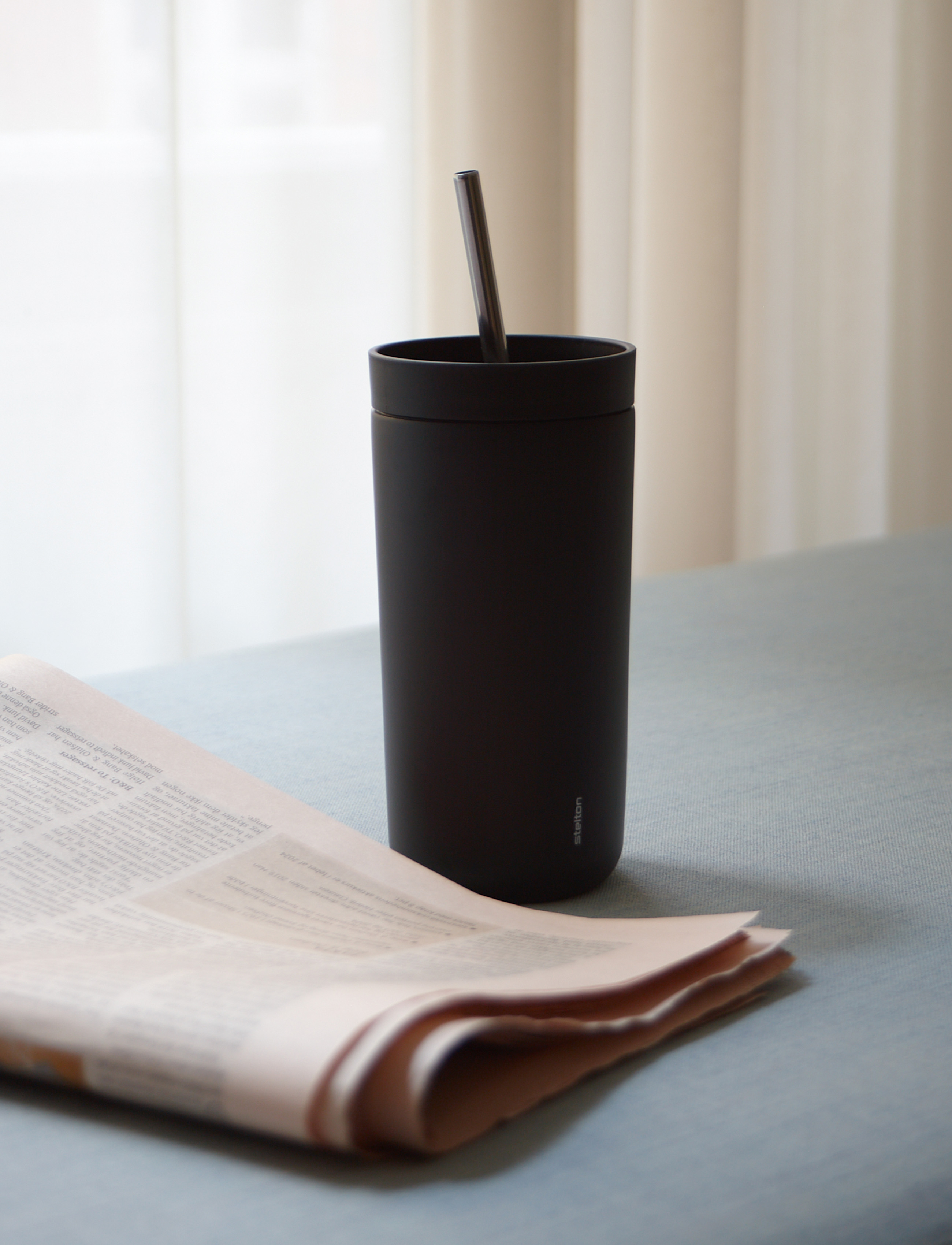 Stelton Thermobecher mit Strohhalm To Go Sip 0,4l in Farbe soft black