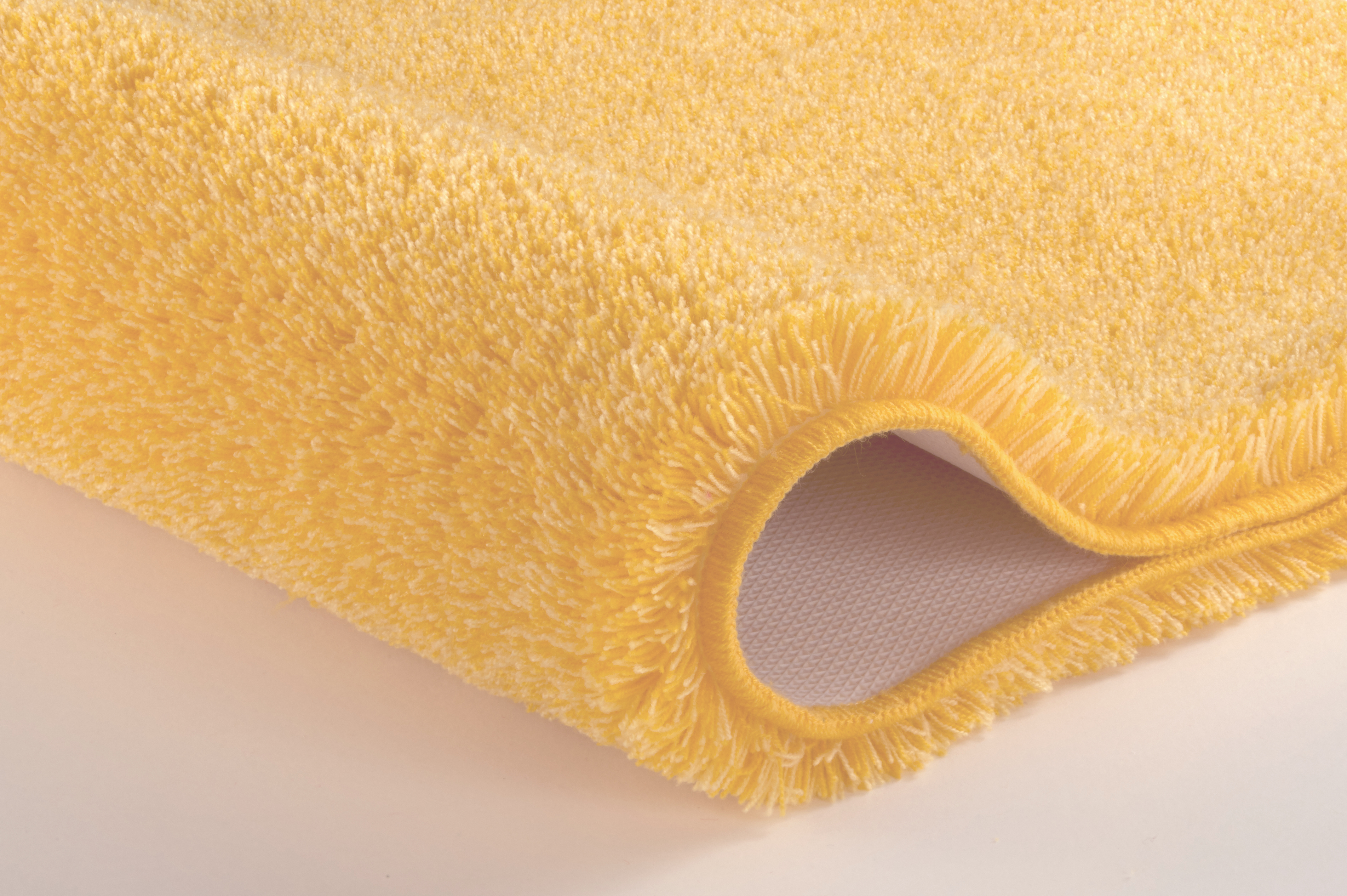 Kleine Wolke Badteppich RELAX ca. 70x120cm in Farbe Mimose