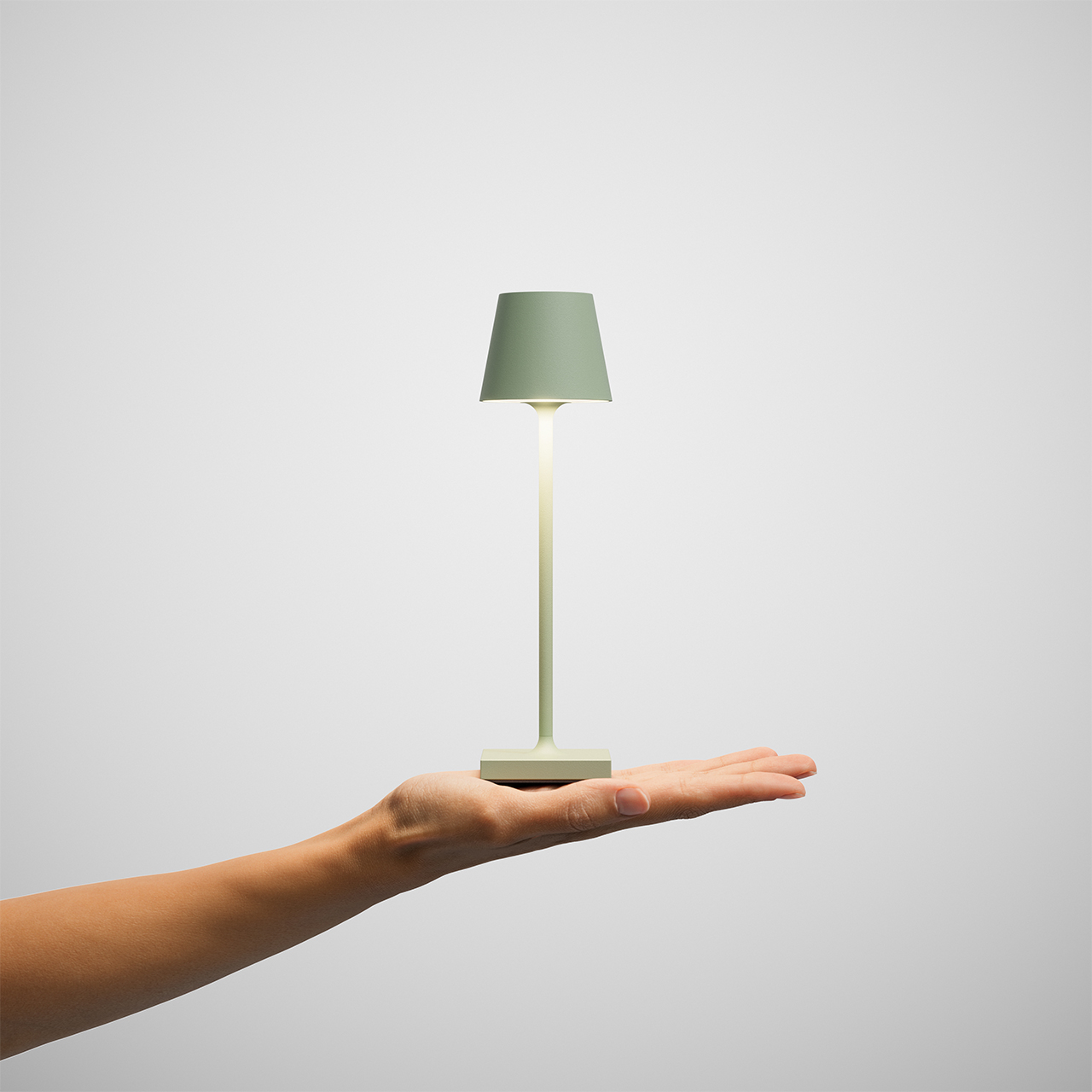 Sigor LED Akku-Tischleuchte NUINDIE POCKET in salbeigrün Sigor LED Akku-Tischleuchte NUINDIE POCKET in salbeigrün