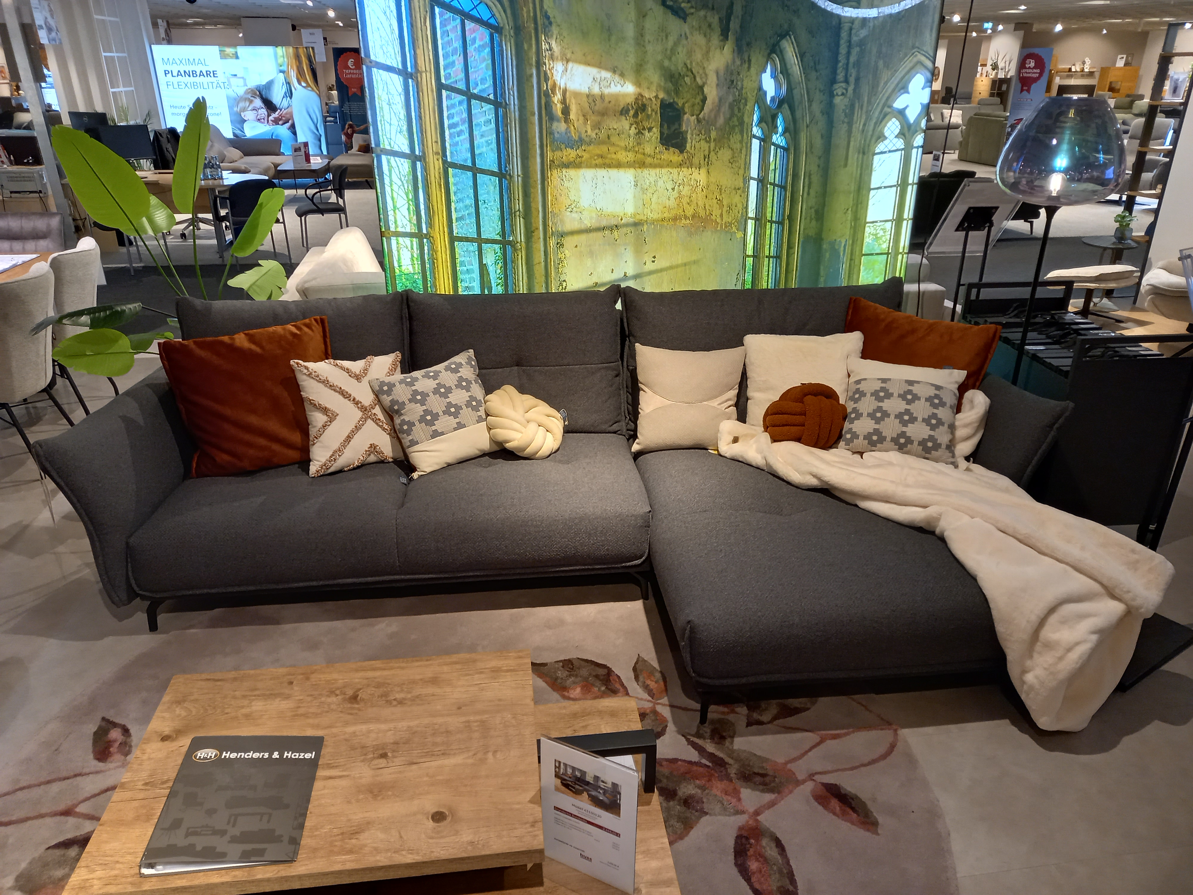 Henders & Hazel 3-Sitzer ALBI 45341-001 Henders & Hazel 3-Sitzer ALBI 45341-001, Couch, Wohnzimmer, Tabelle, Innenarchitektur, Bodenbeläge