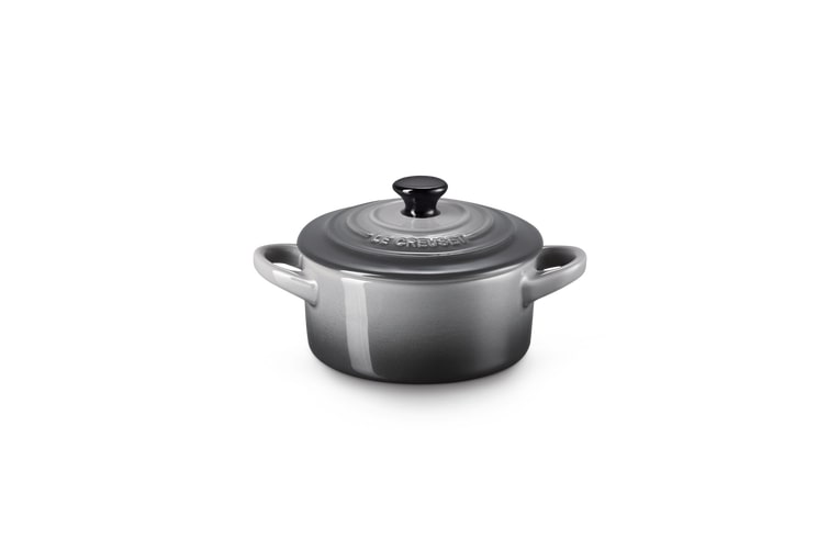 Le Creuset Mini-Cocotte 10cm in Farbe Flint Le Creuset Mini-Cocotte 10cm in Flint