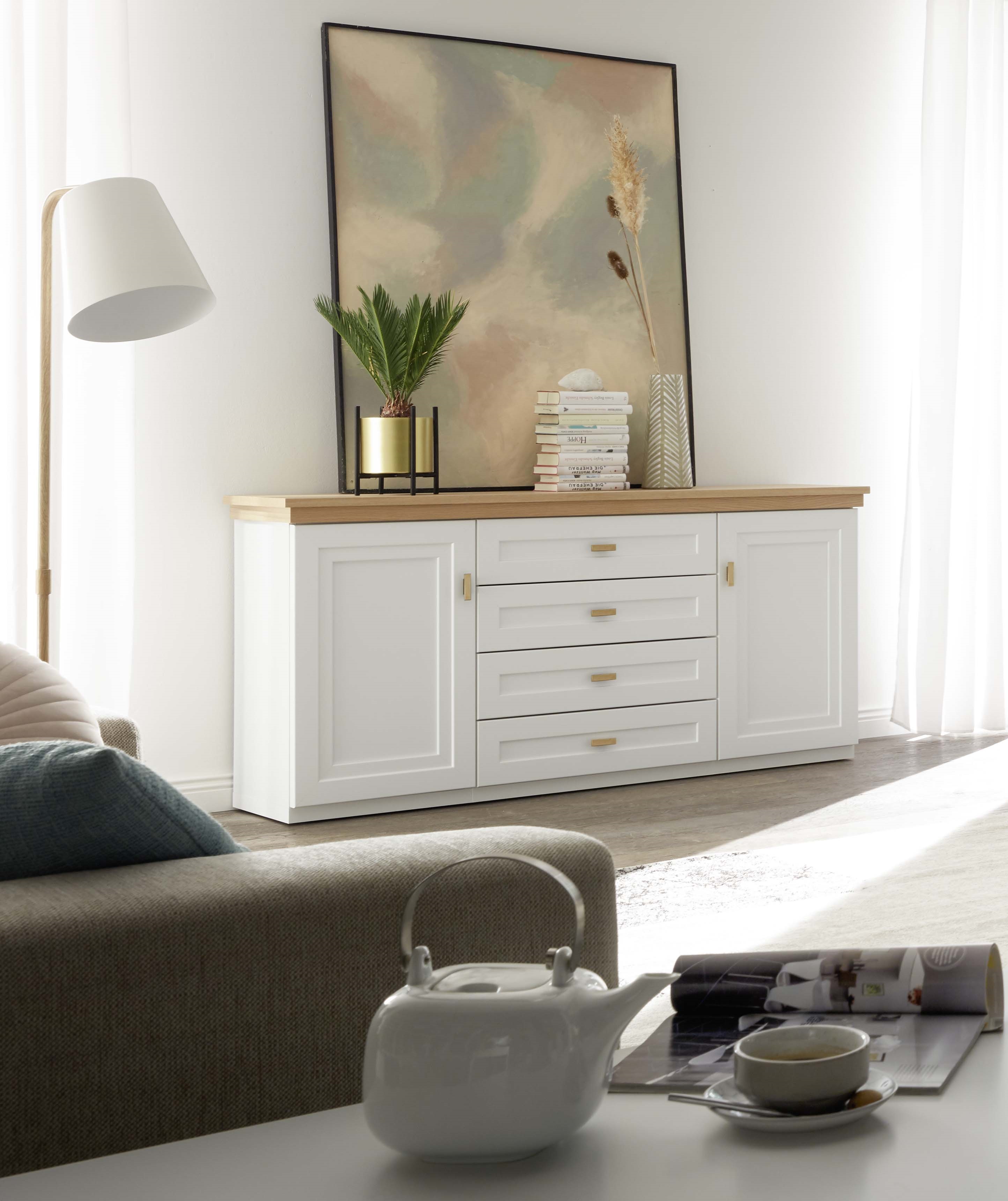 Sideboard KENT in Weiß Sideboard KENT in Lack Weiß, Absatz Asteiche