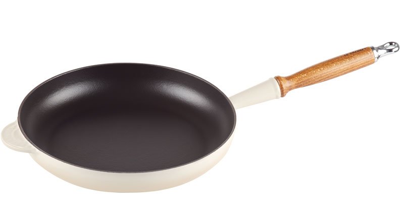 Le Creuset Bratpfanne 24cm aus emailliertem Gusseisen mit Holzgriff 