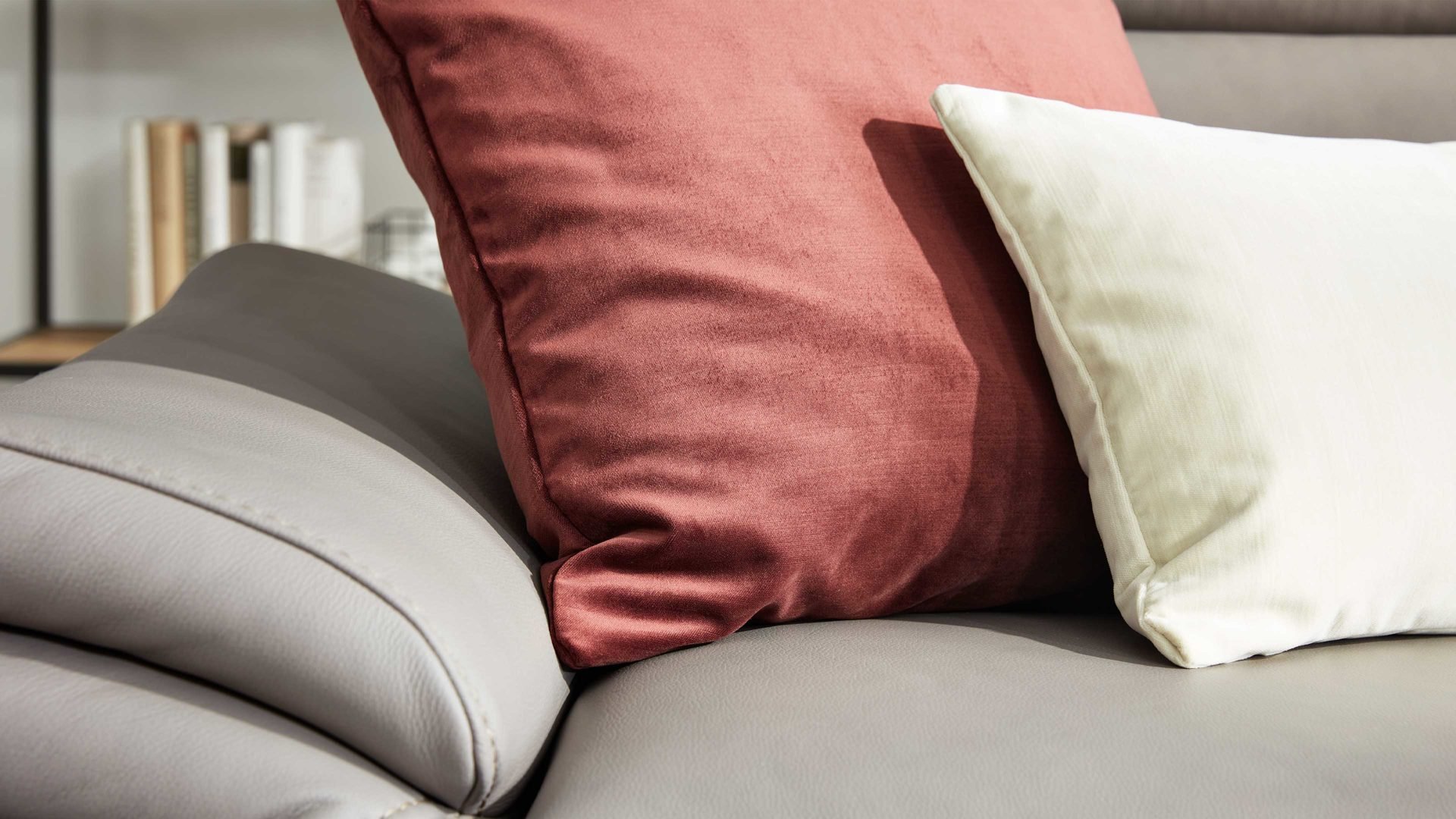 Interliving Kissenhülle IL-9105 ca. 50x50cm in Farbe plum, couch, sofa-kissen, velvet, stone, braun